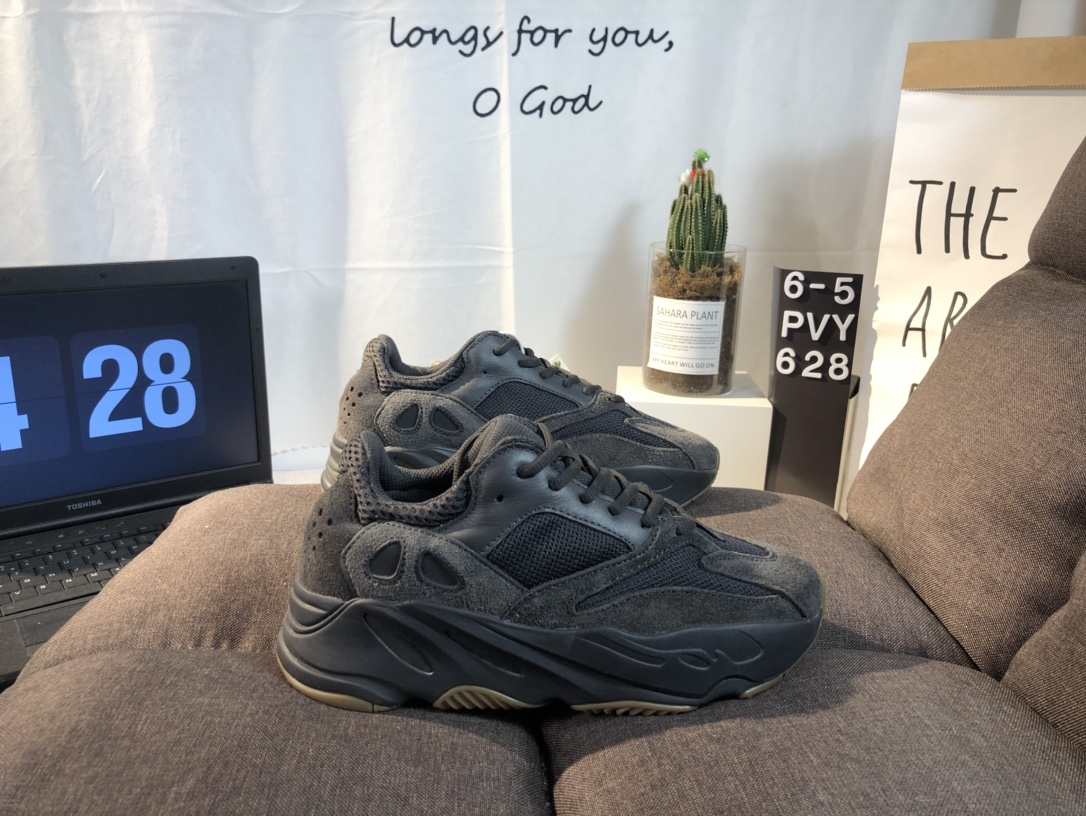 Yeezy 700 Boost Mens/Women's Sneakers Shoes 36 - 45