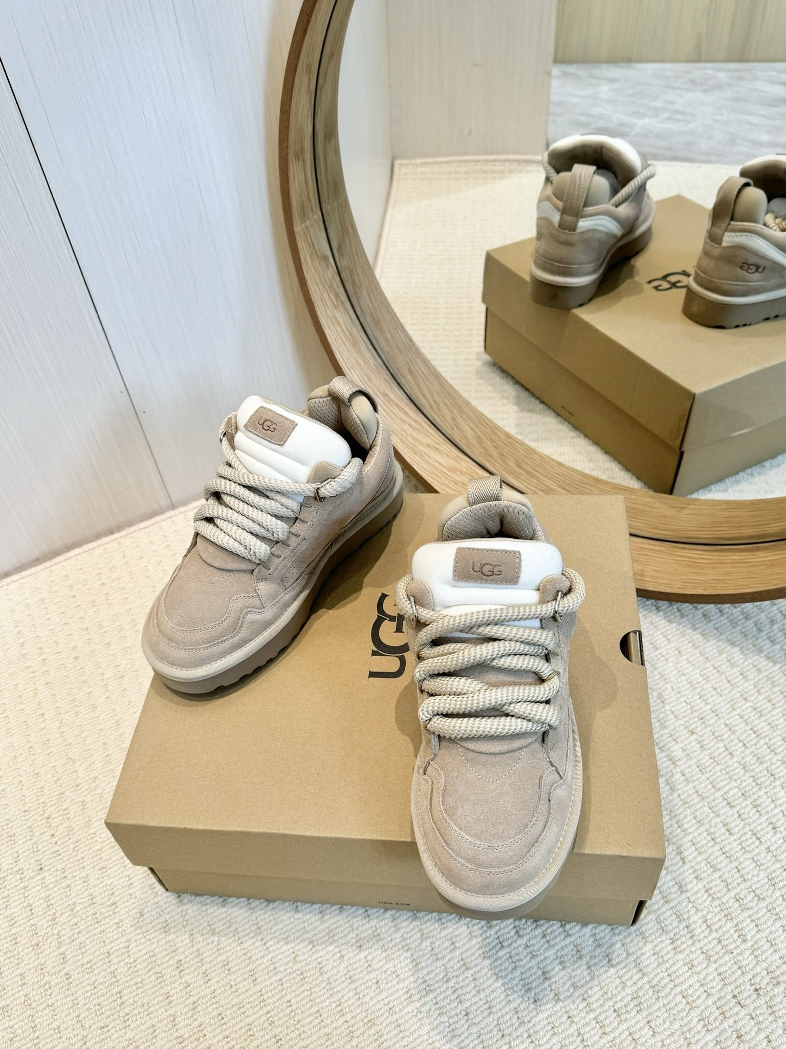 UGG Women Boots Size 35-40