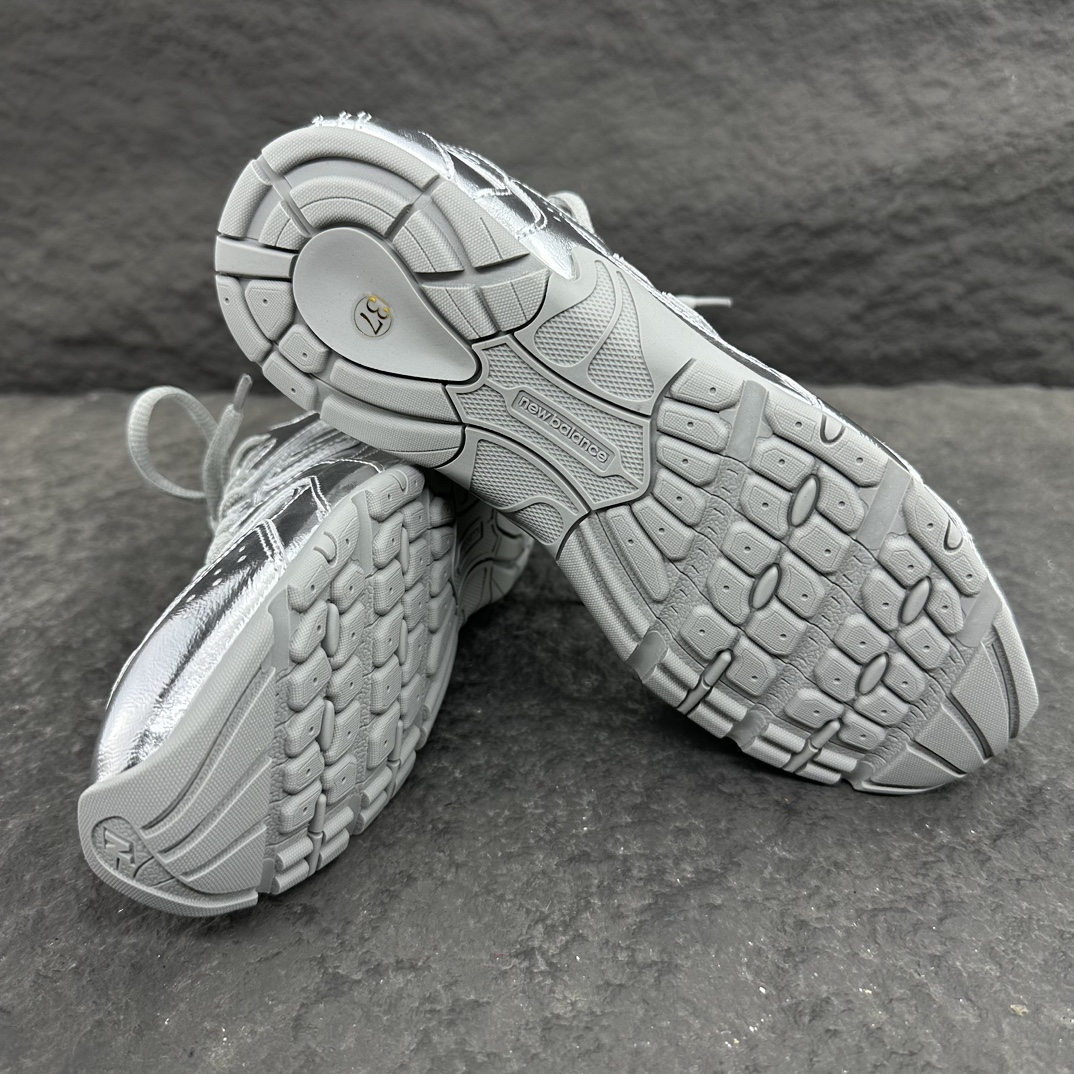 MiuMiu x New Balance Sneaker Size 35-46