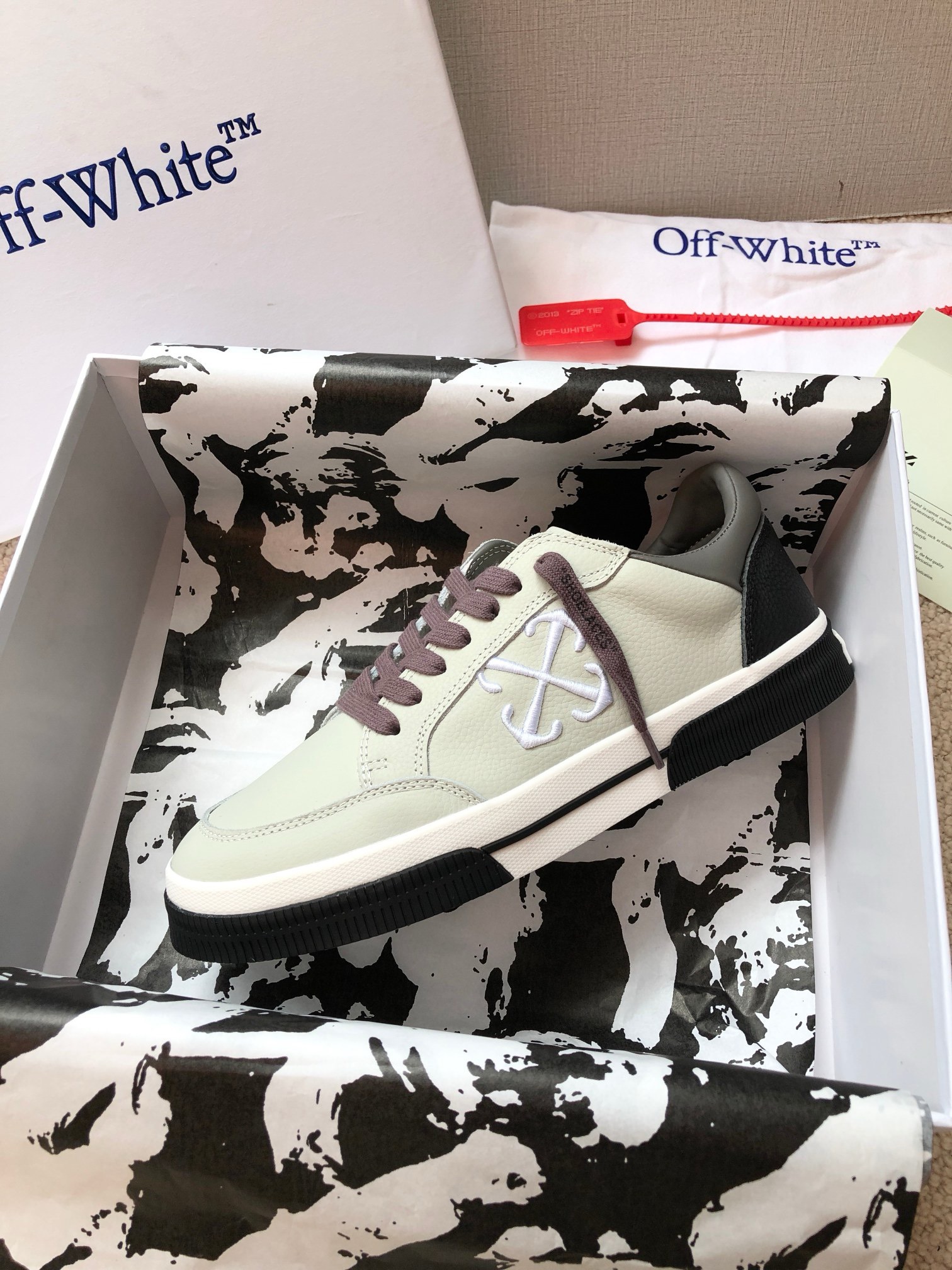 OFF White 2024ss New Low Vulcanized Sneaker Size 36-45