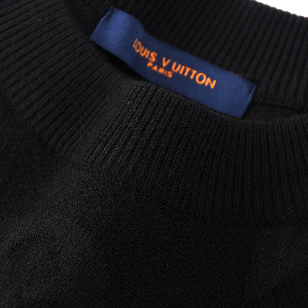 Louis Vuitton Unisex Sweatshirt Size S-XL