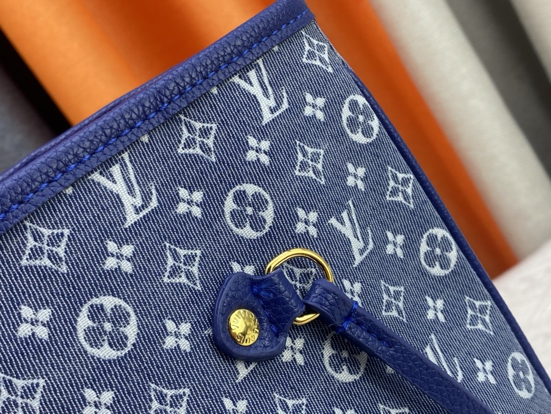 Louis Vuitton Shopping Bags 31*28*14cm