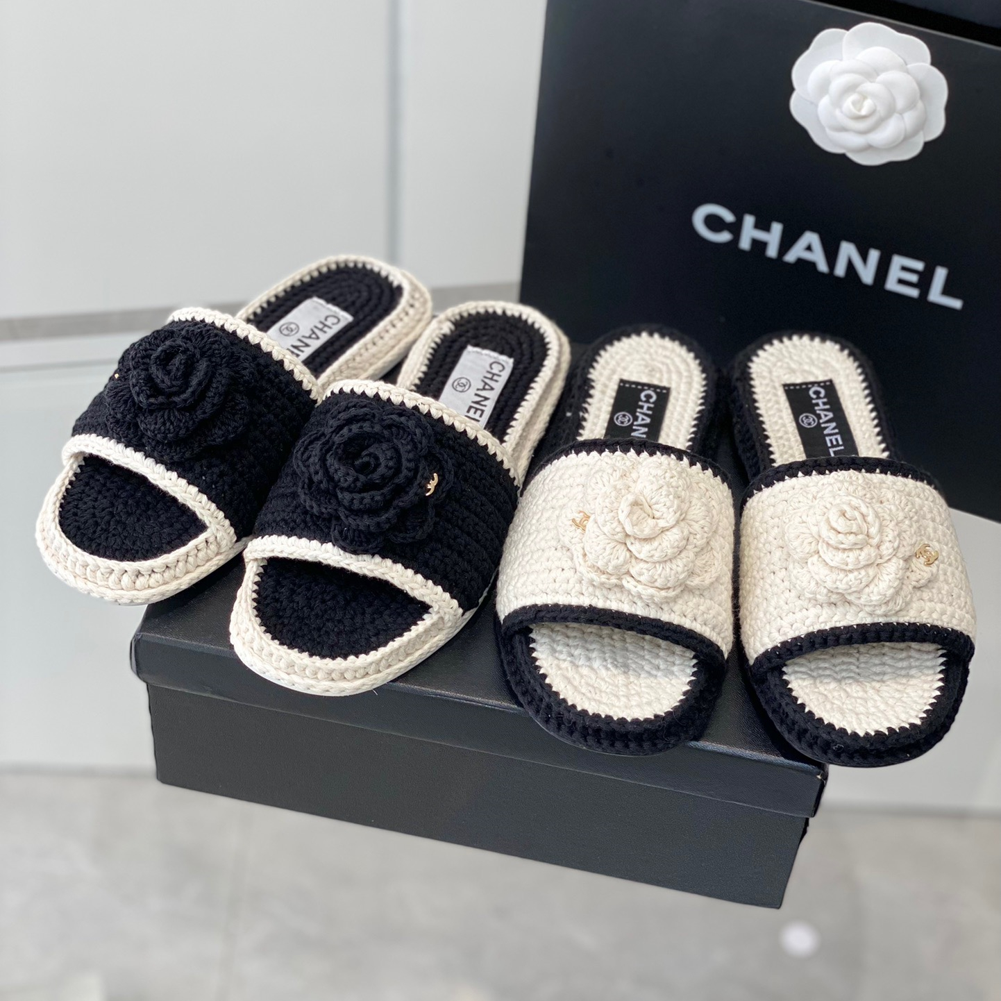 Chanel 2023 New Slippers Size 35-41 2-Color