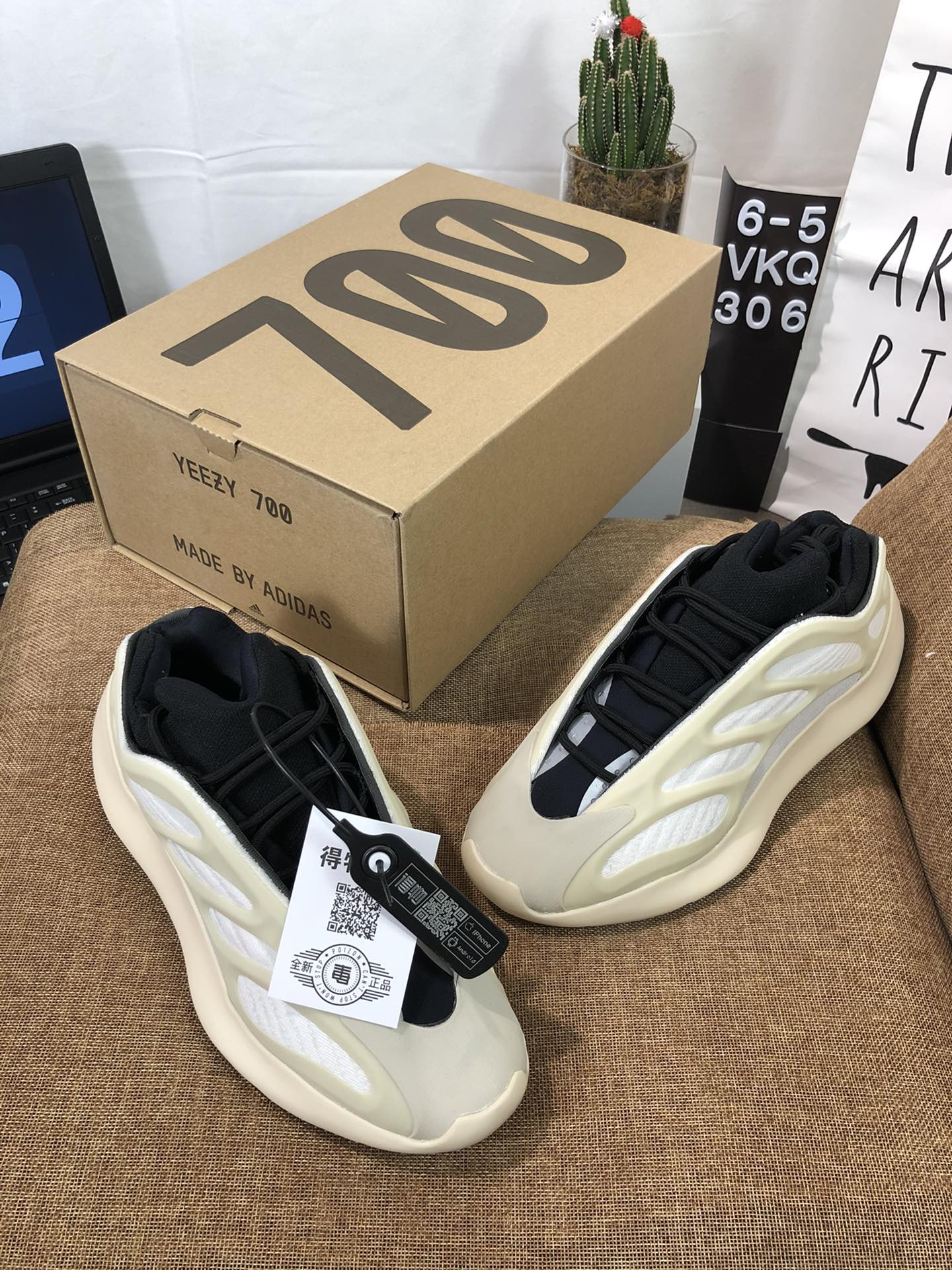 Yeezy 700 V3  Azael  Mens/Women's Sneakers Shoes 36 - 45