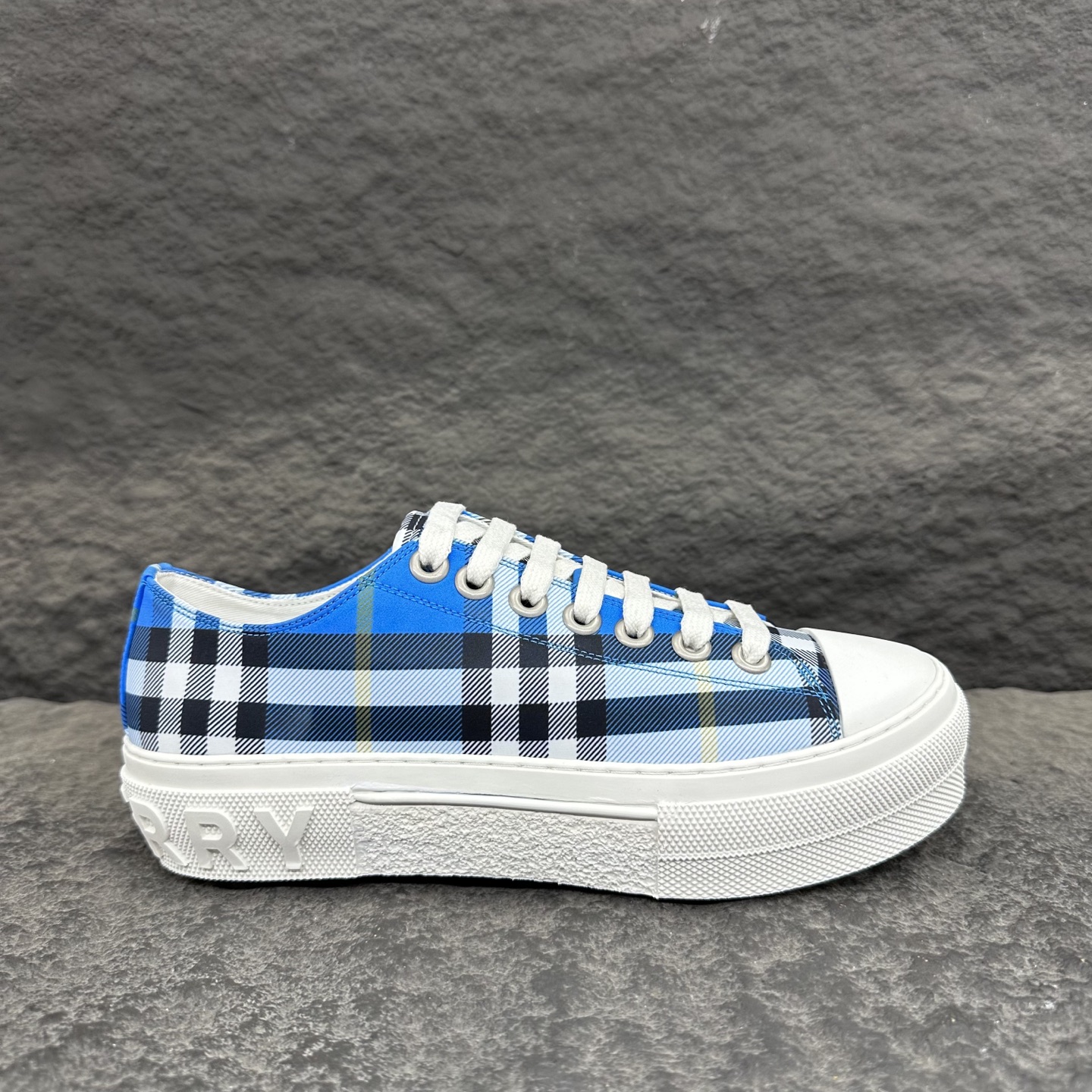 Burberry Sneaker Size 36-45