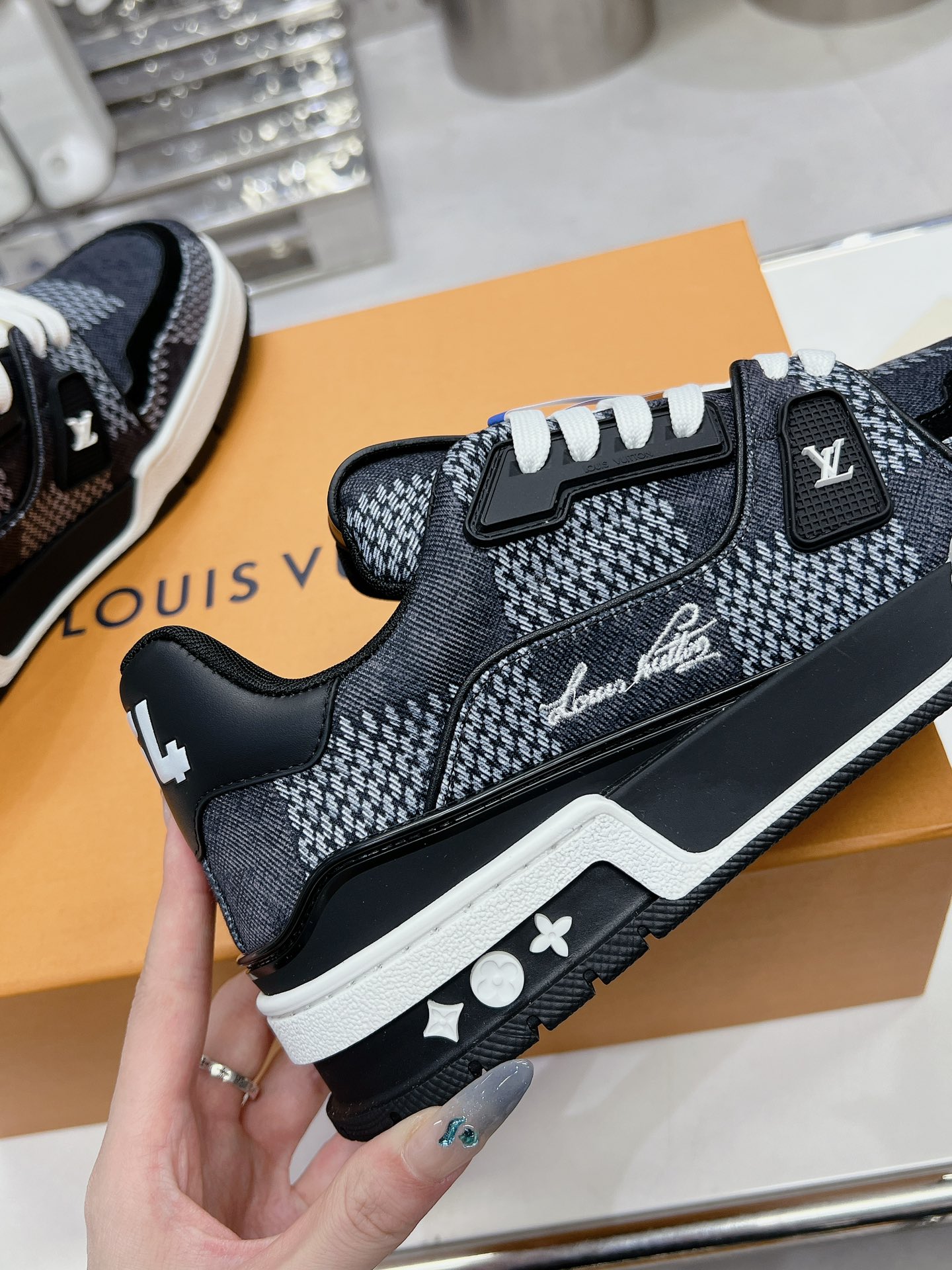 Louis Vuitton 2024ss LV Trainer Sneaker Size 36-46