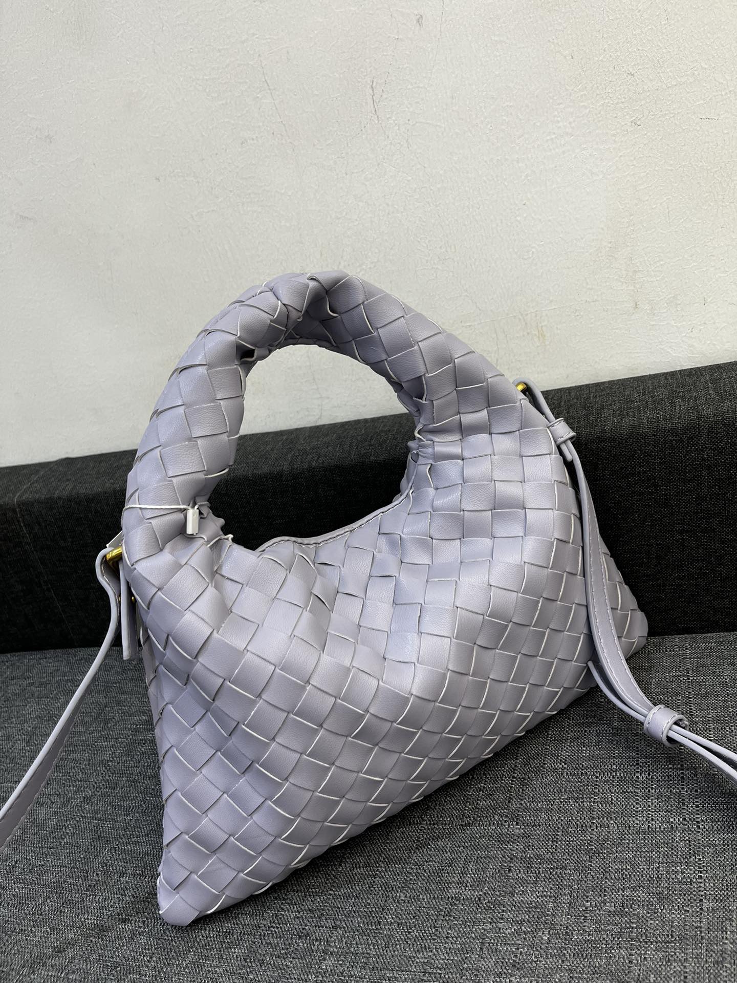 Bottega Veneta HO Shoulder Bags 28*17cm