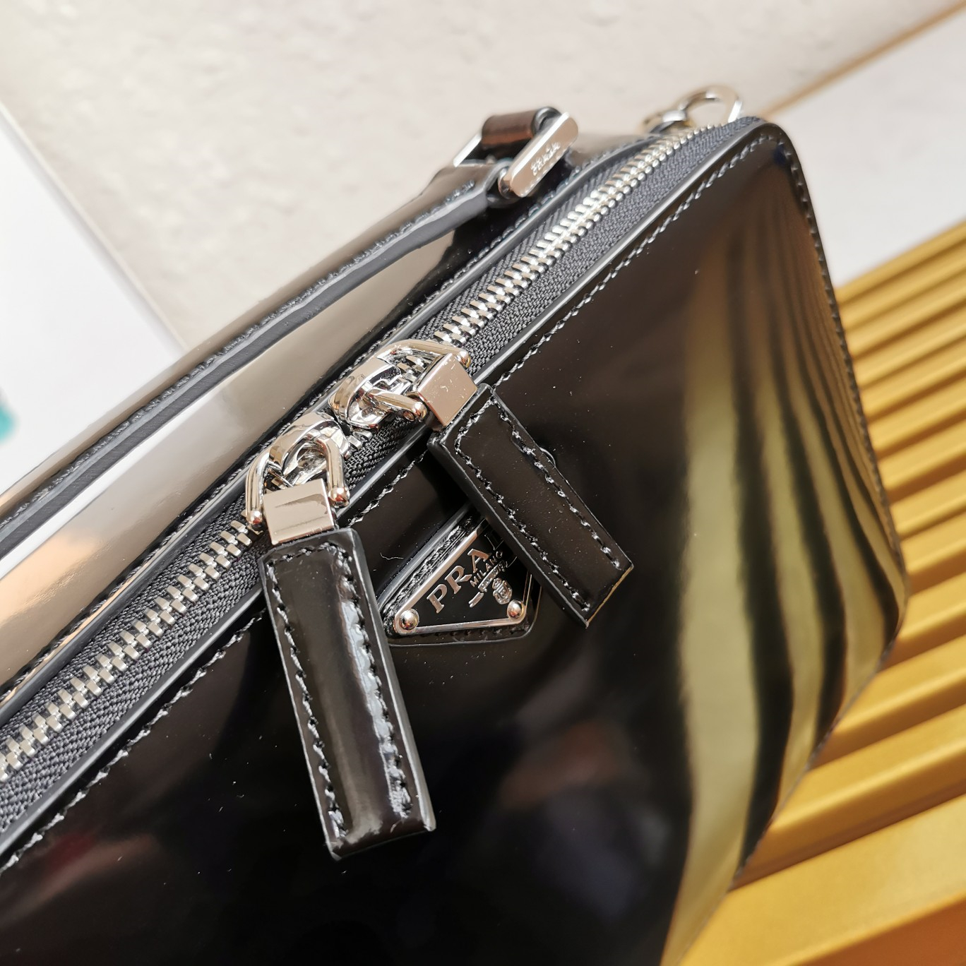 Prada 2VH069 Brique Leather Bags for Men Size 22*16*6cm