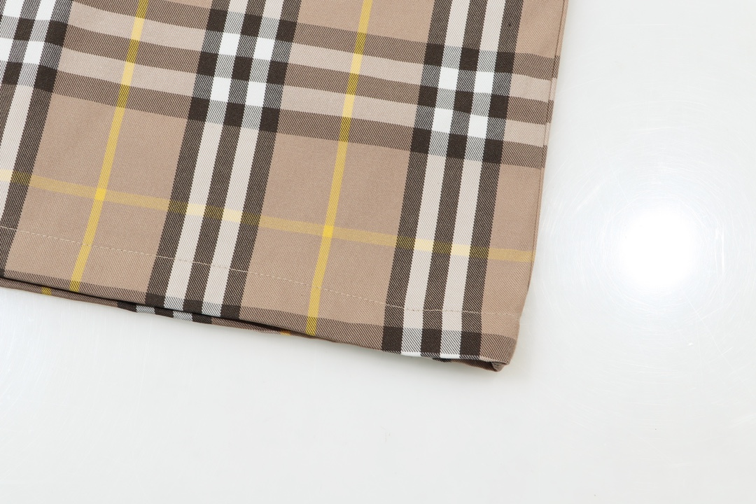 Burberry Unisex Shorts S-XL