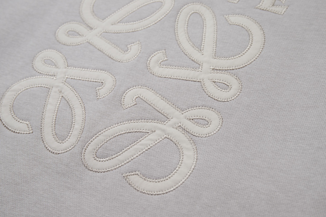 Loewe Unisex Sweatshirt Size S-XL