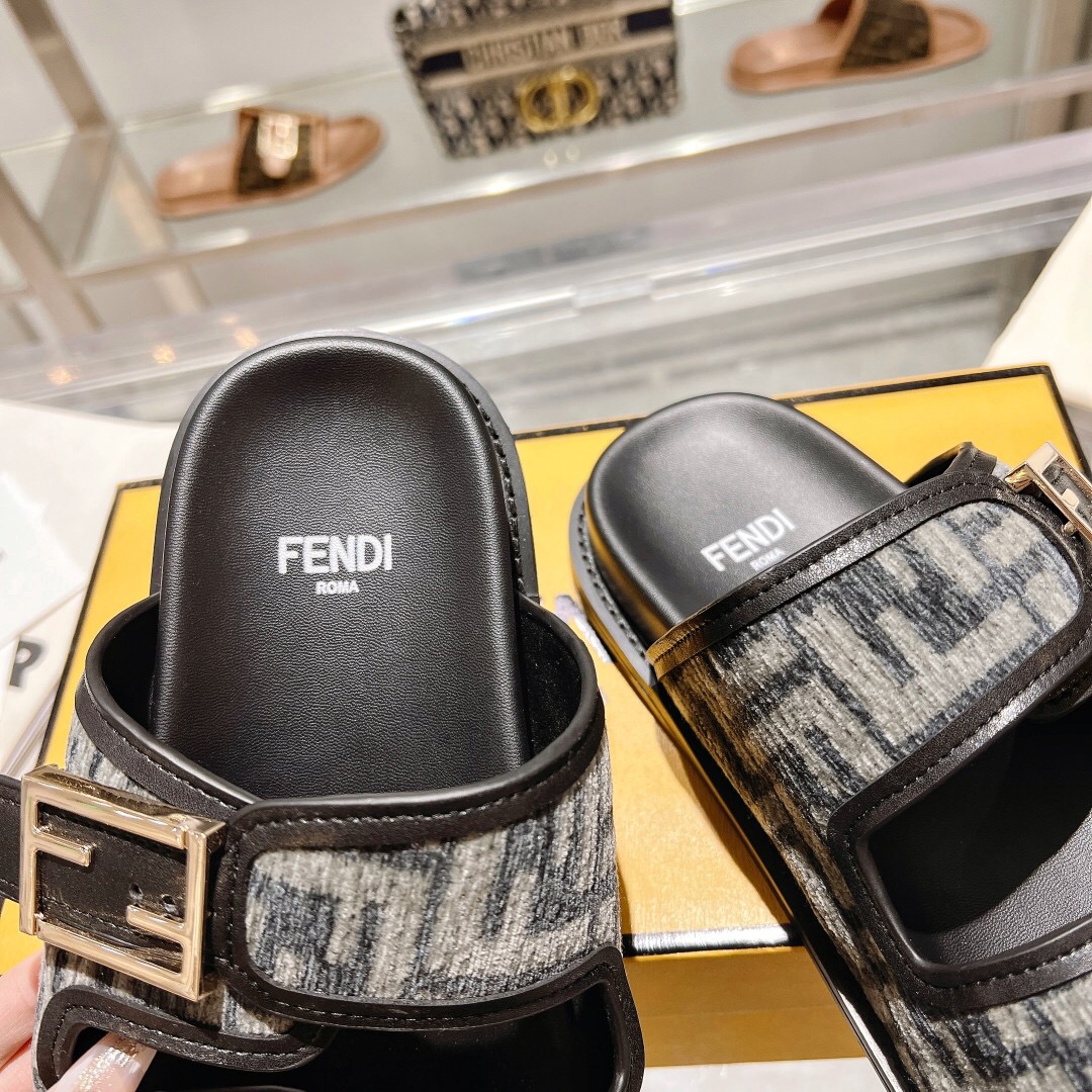 Fendi Slippers Size 36-45
