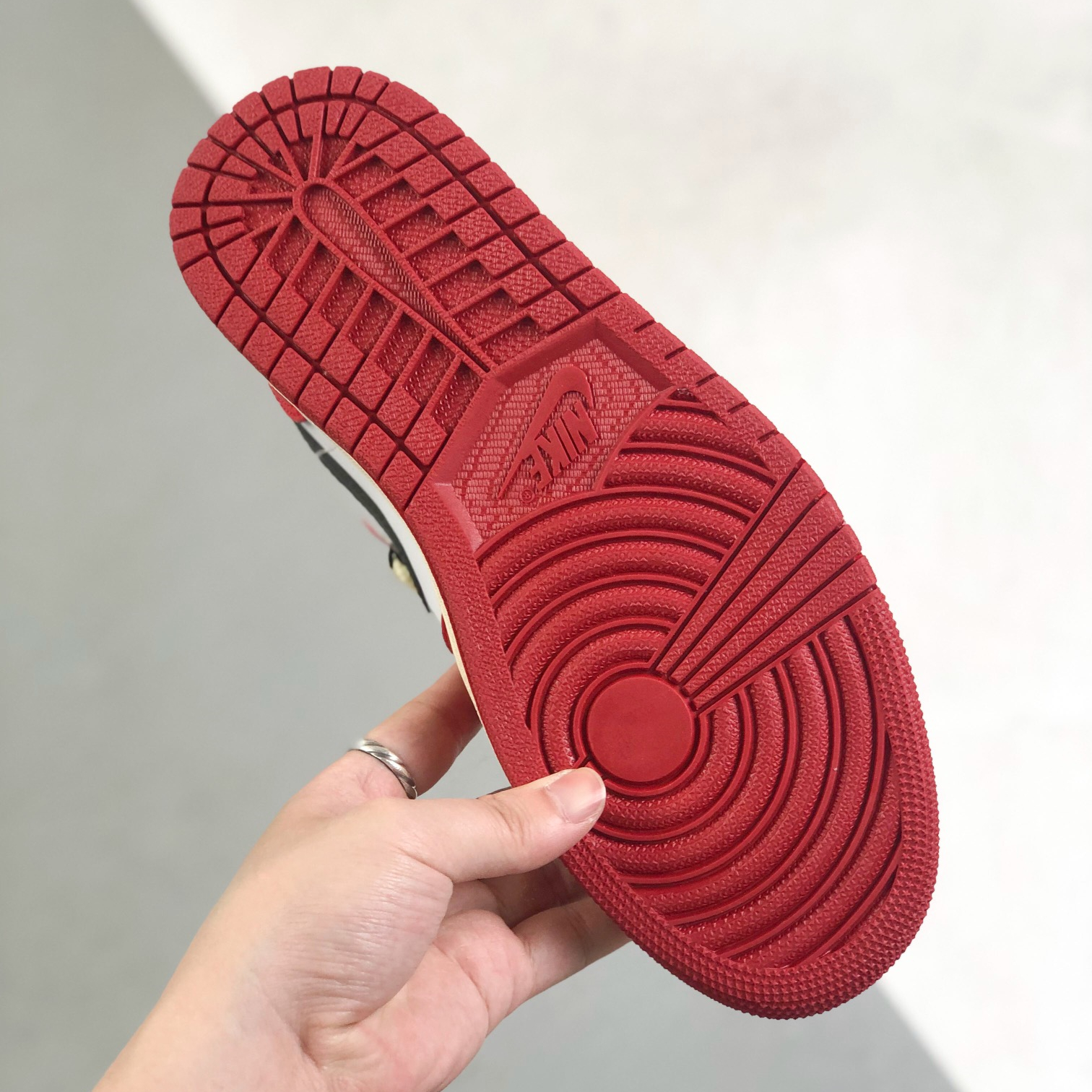 Nike Air Jordan 1 x OFF White Low Top Sneakers Shoes Gr. 36-46