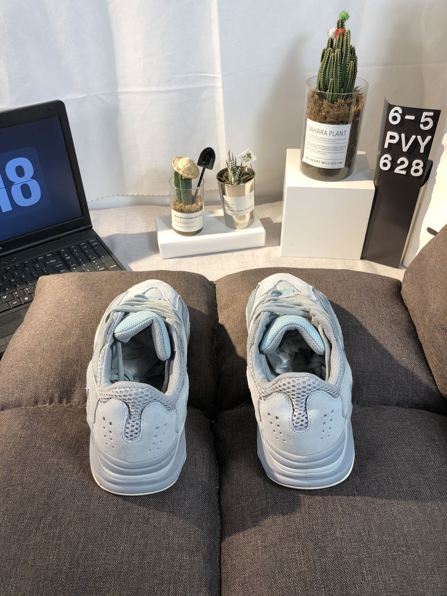 Yeezy 700 Boost Mens/Women's Sneakers Shoes 36 - 45