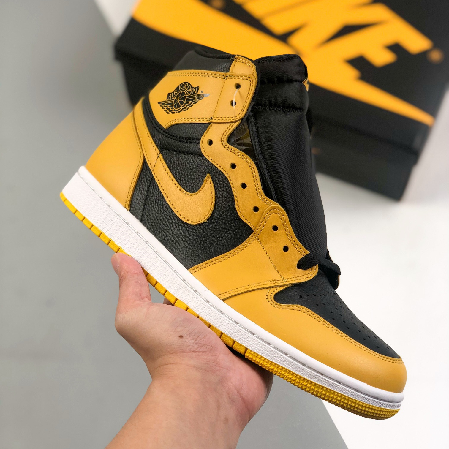 Nike Air Jordan 1 High Top Sneakers Shoes Gr. 36-46