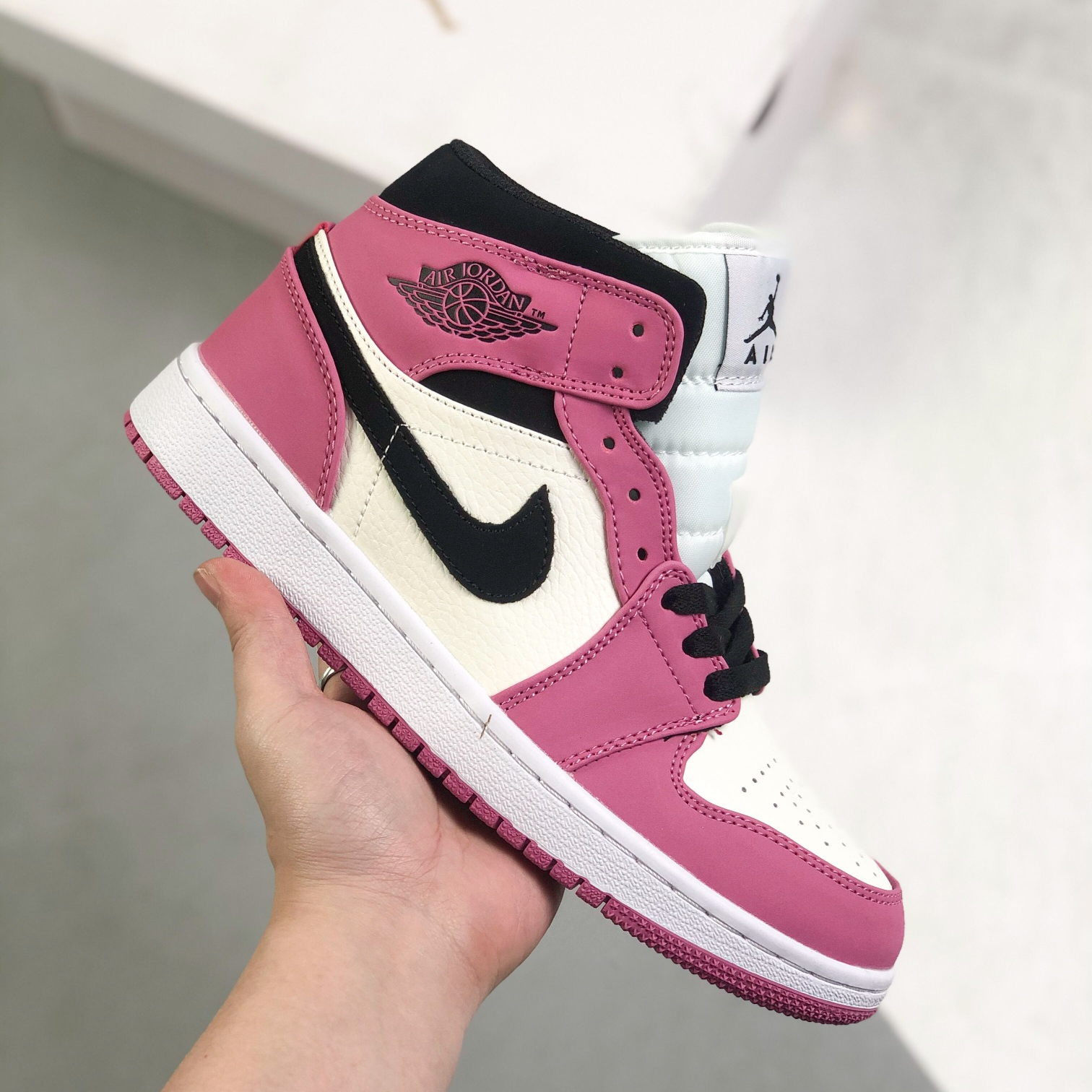 Nike Air Jordan 1 High Top Sneakers Shoes Gr. 36-46