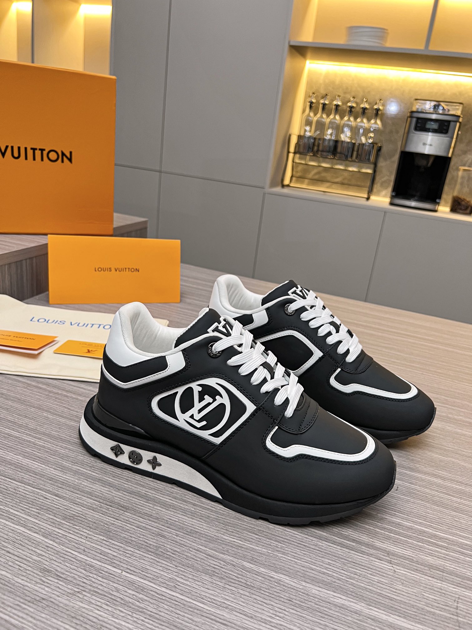 Louis Vuitton 2024ss Runaway Sneaker Size 40-46