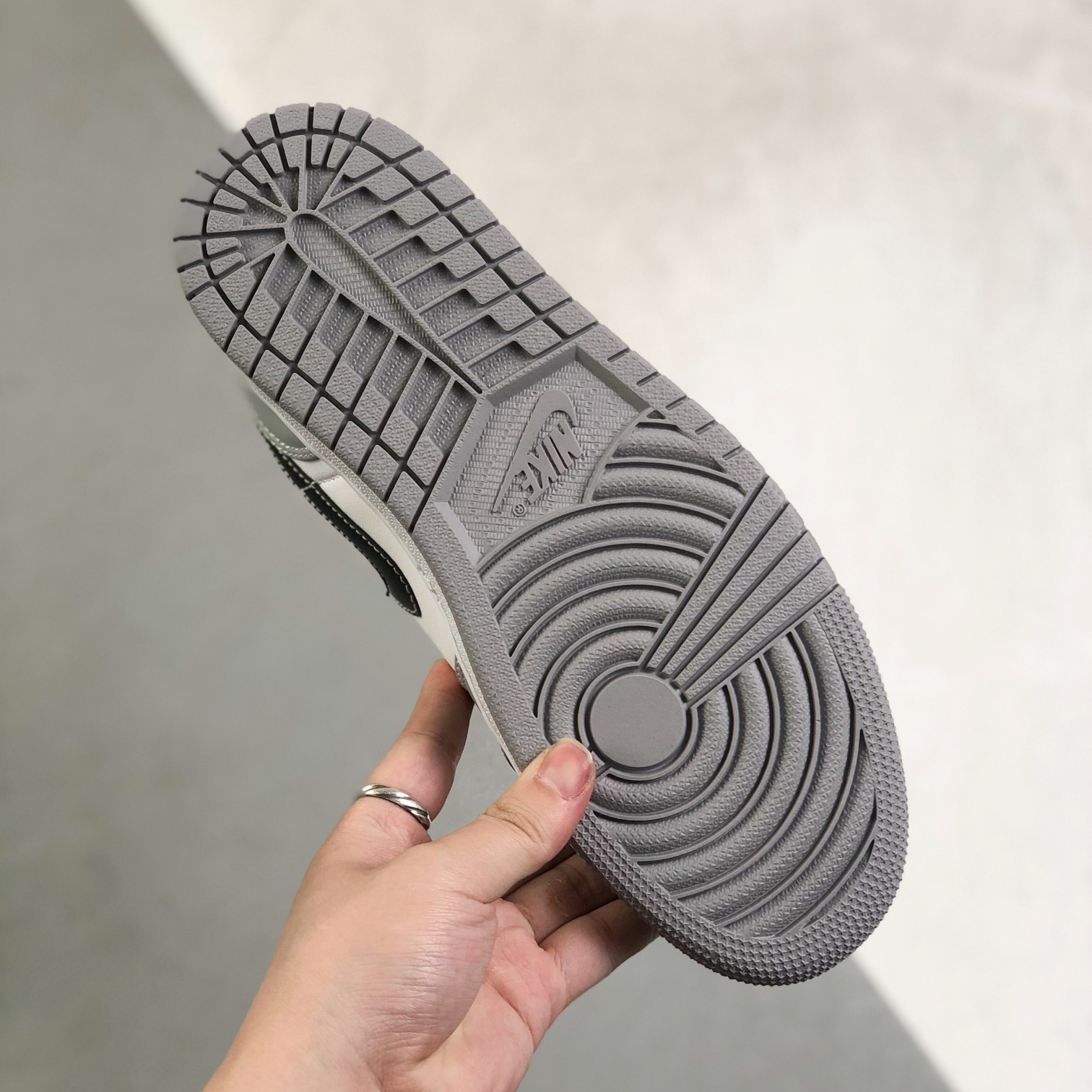 Nike Air Jordan 1 High Top Sneakers Shoes Gr. 36-46