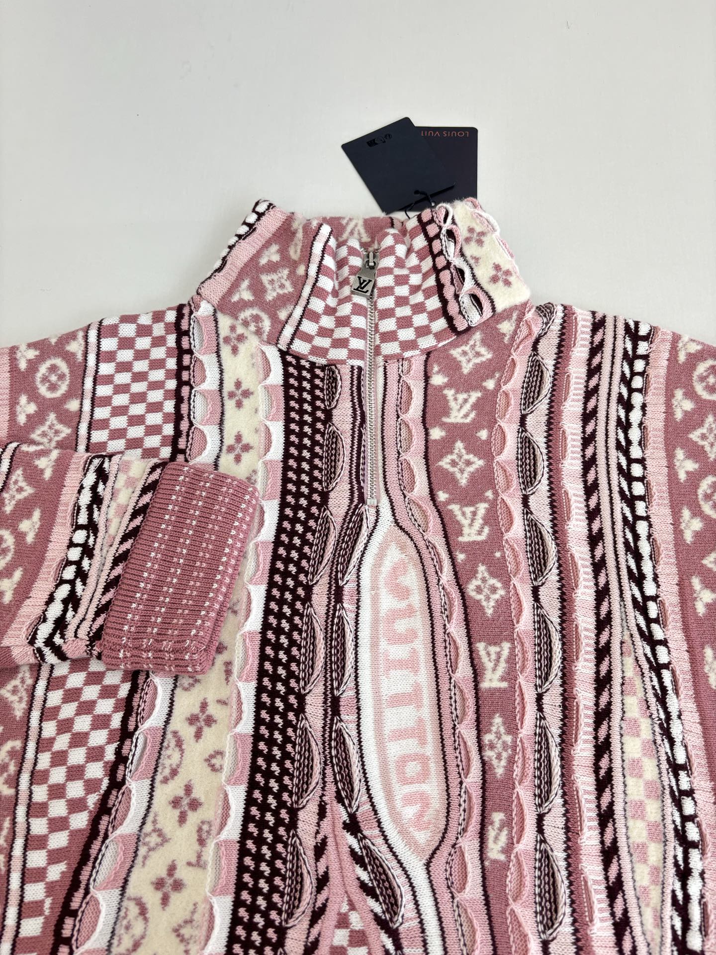 Louis Vuitton Unisex Sweatshirt Size S-XL