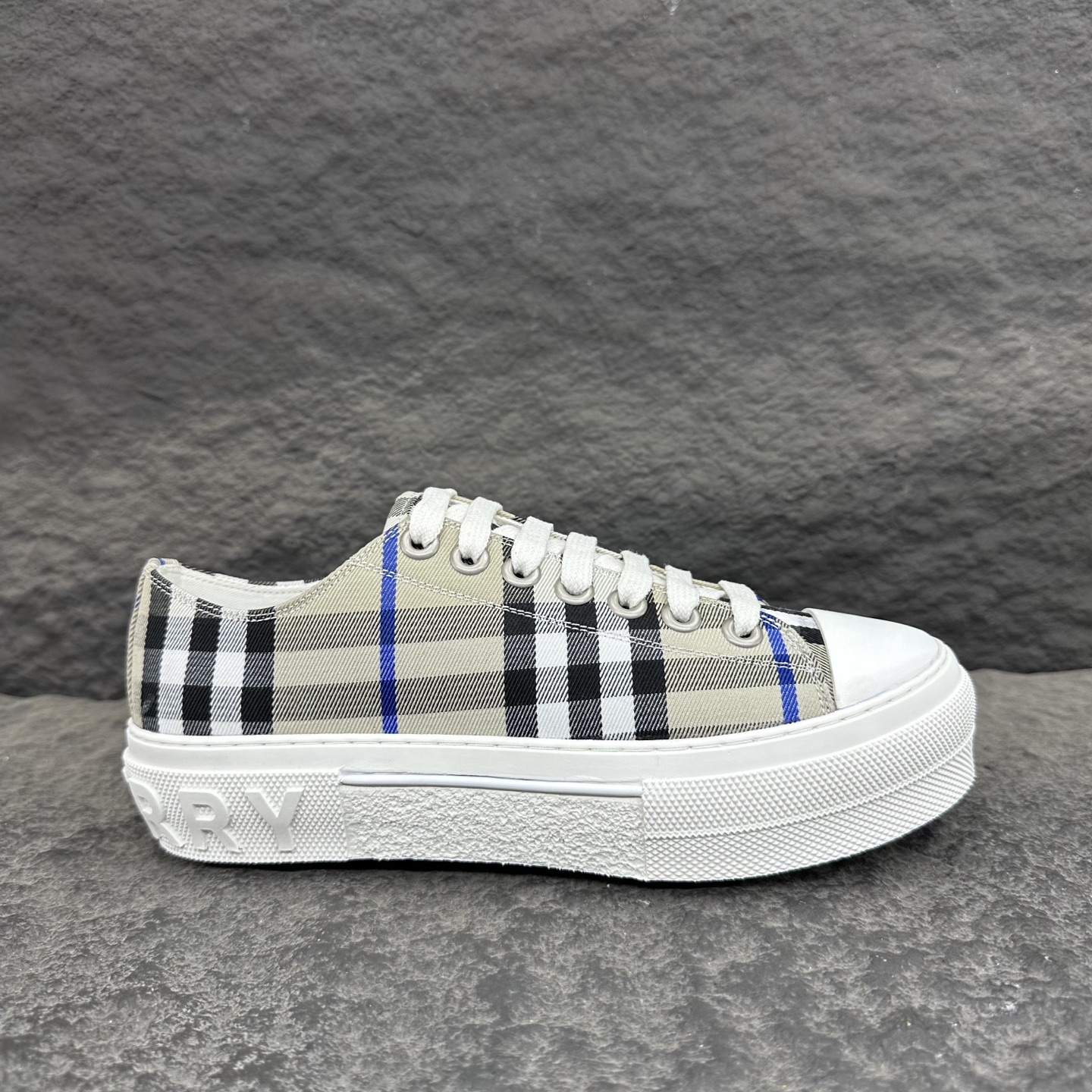 Burberry Sneaker Size 36-45