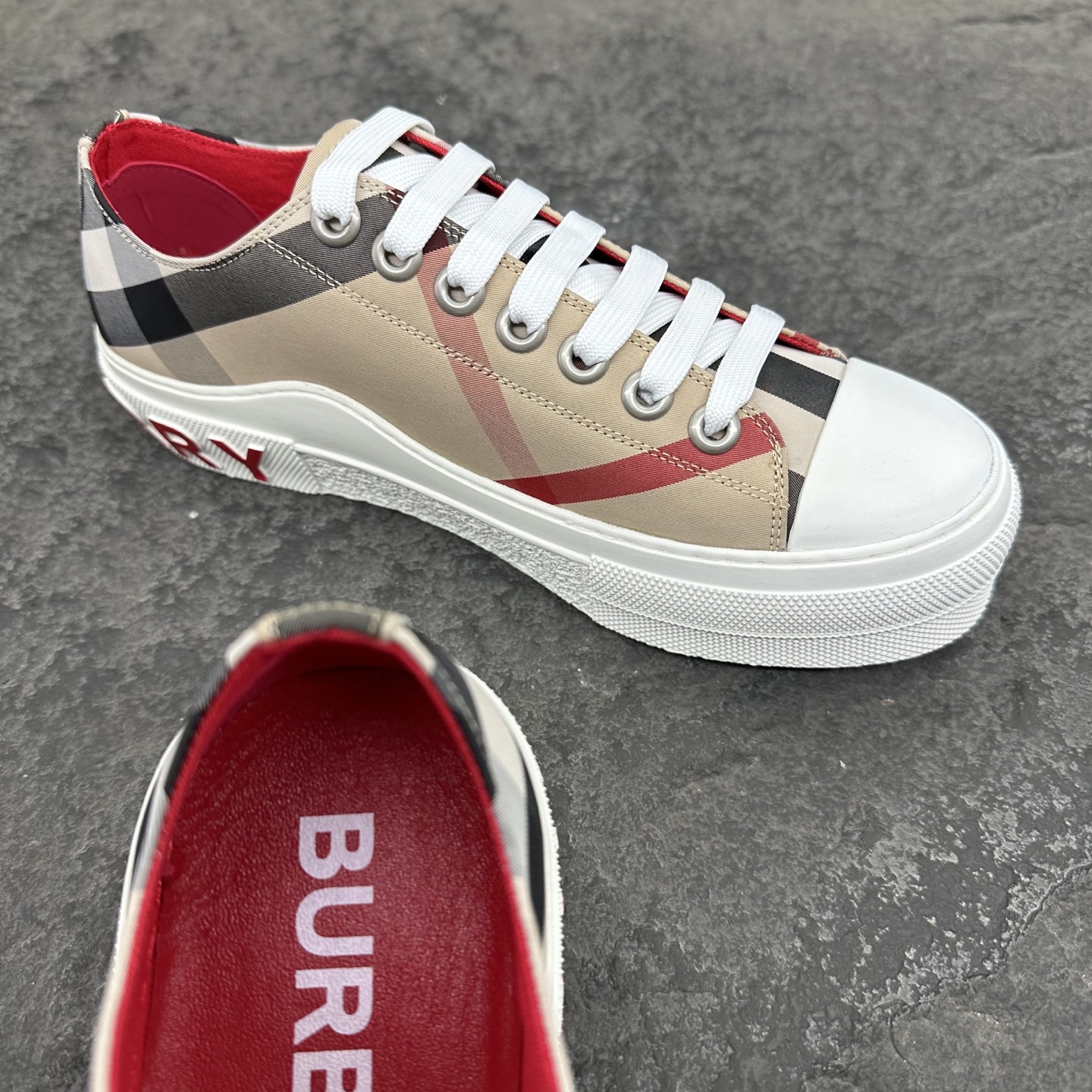 Burberry Sneaker Size 36-45