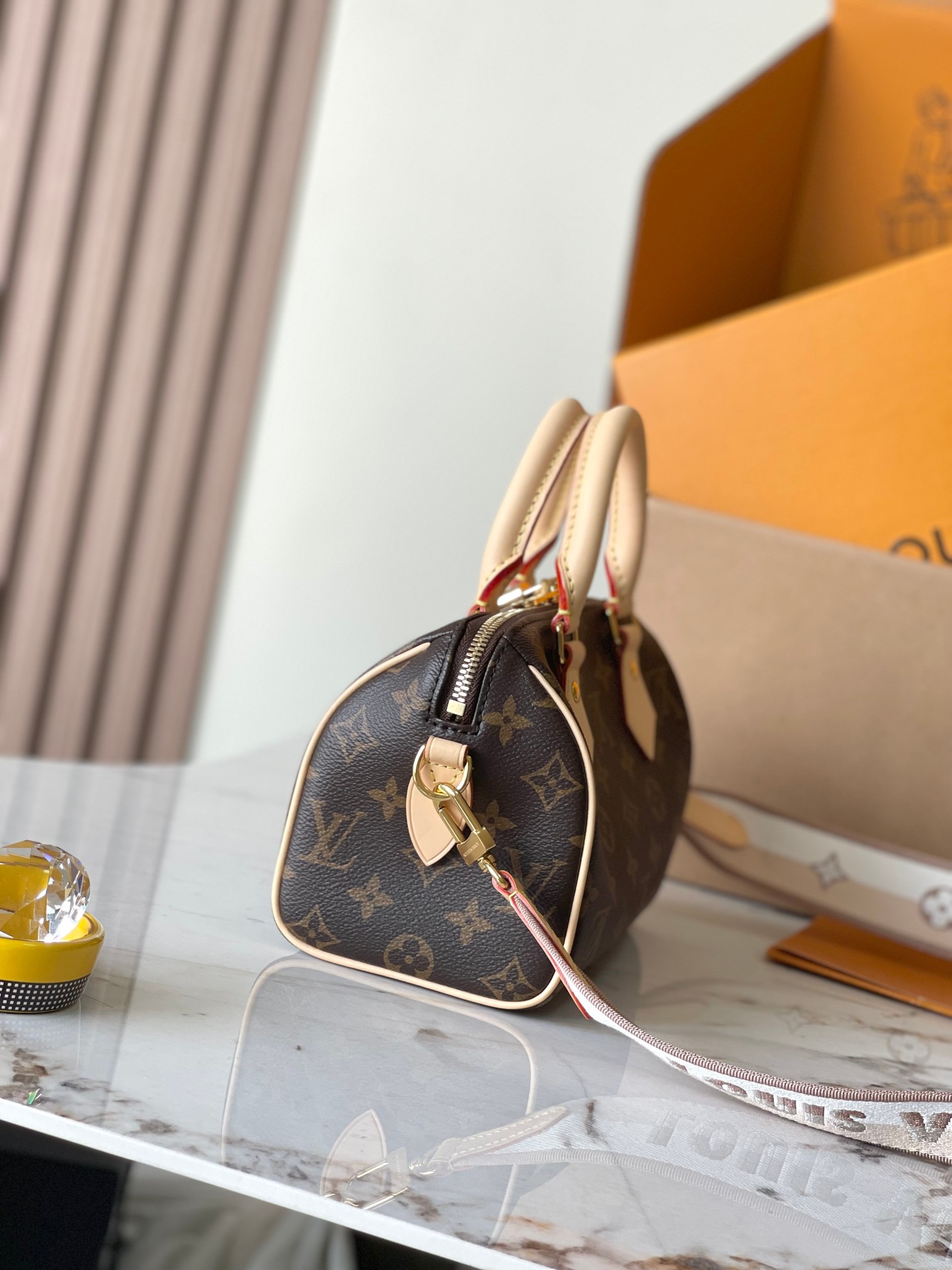 Louis Vuitton M46222 Speedy Bandoulière 20 Women Shoulder Bags Size 20.5*13.5*12cm