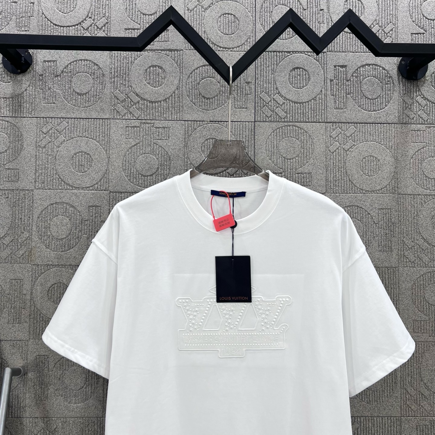 Louis Vuitton T Shirt  Embroider Logo Size XS-L