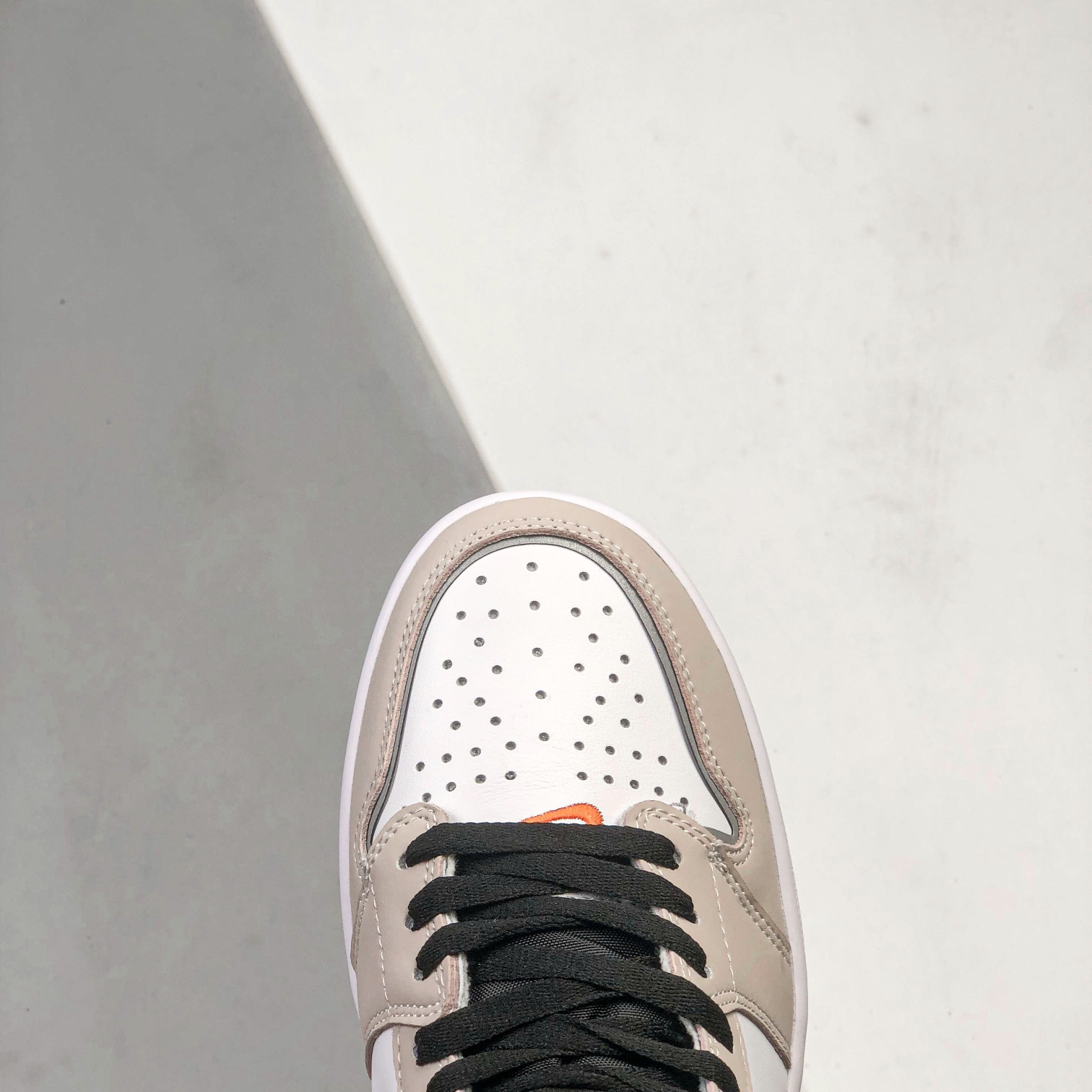 Nike Air Jordan 1 High Top Sneakers Shoes Gr. 36-46