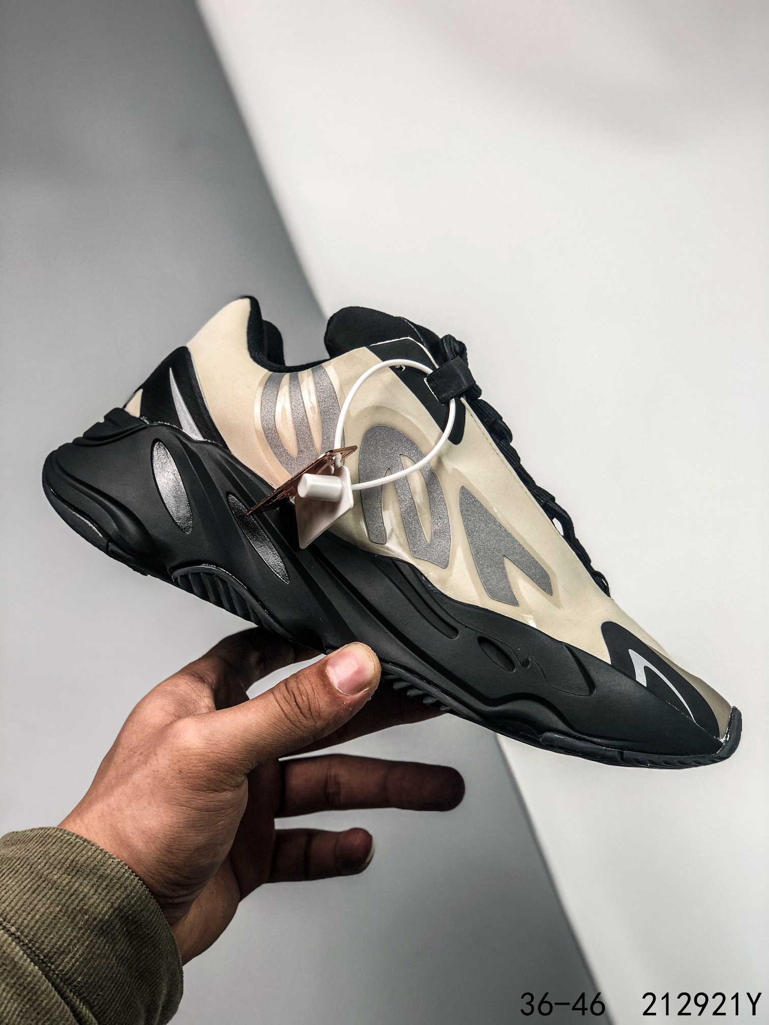 Yeezy 700 V2 Mens/Women's Sneakers Shoes 36 - 46