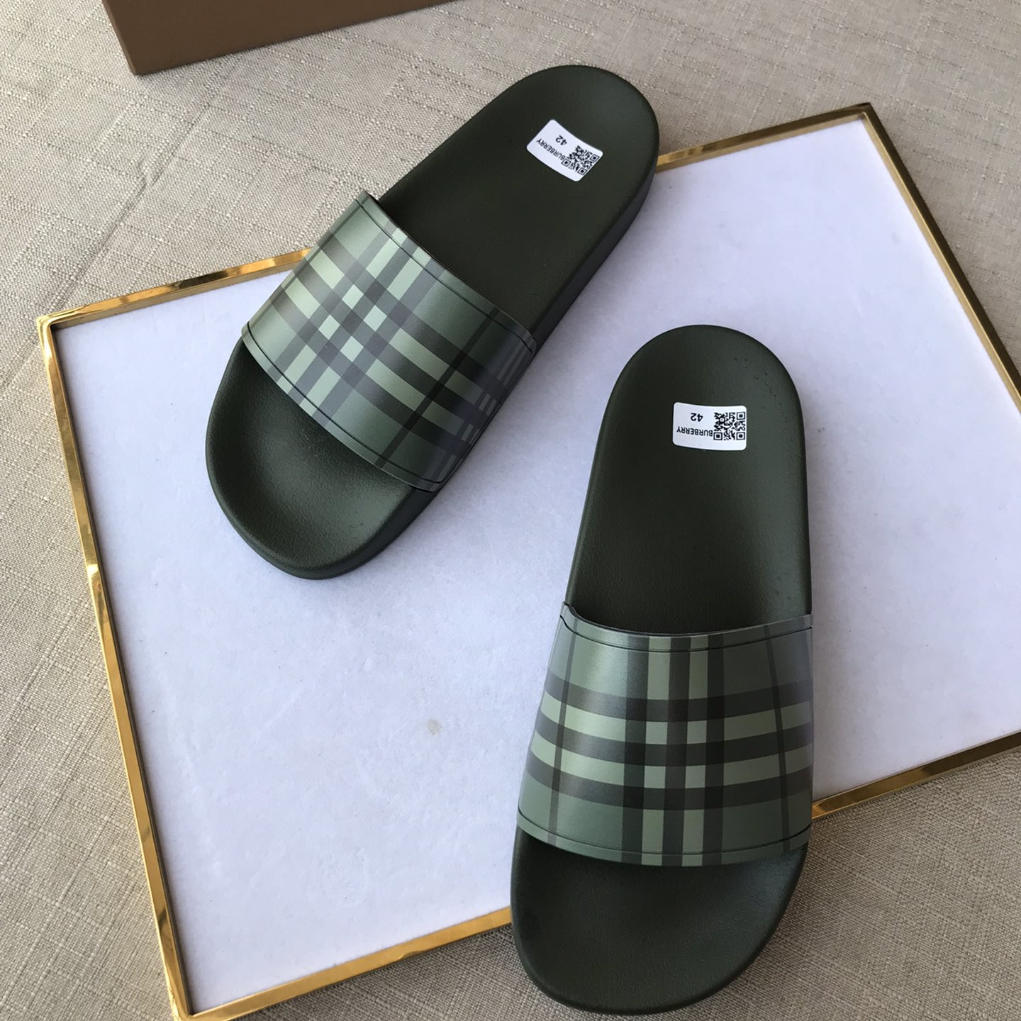 Burberry Mens Women Sandals Gr. 36-46