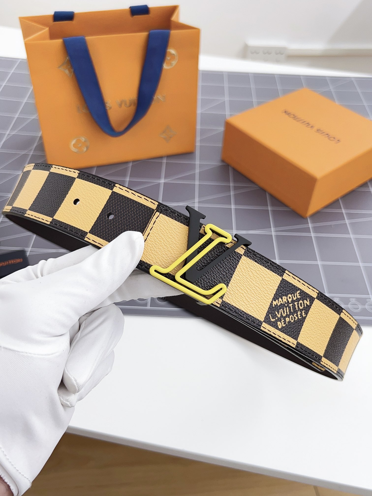 Louis Vuitton Men Belt Width 4cm