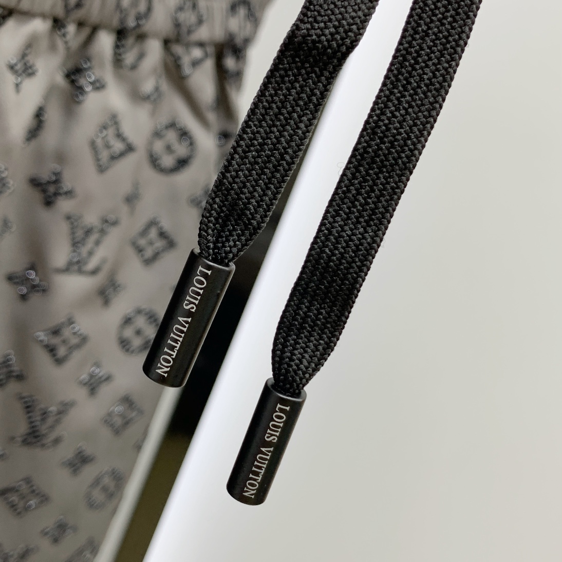 Louis Vuitton Sommeranzug Size M-XXL