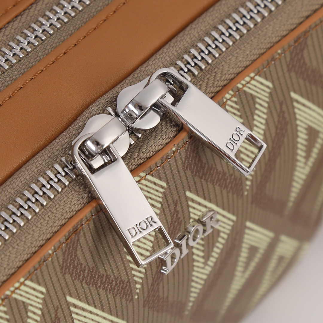 Dior 2022SS Oblique Men Shoulder Bags 17*12*6cm