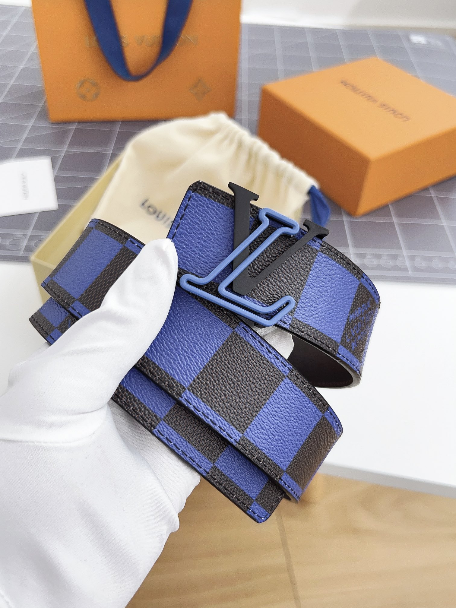 Louis Vuitton Men Belt Width 4cm