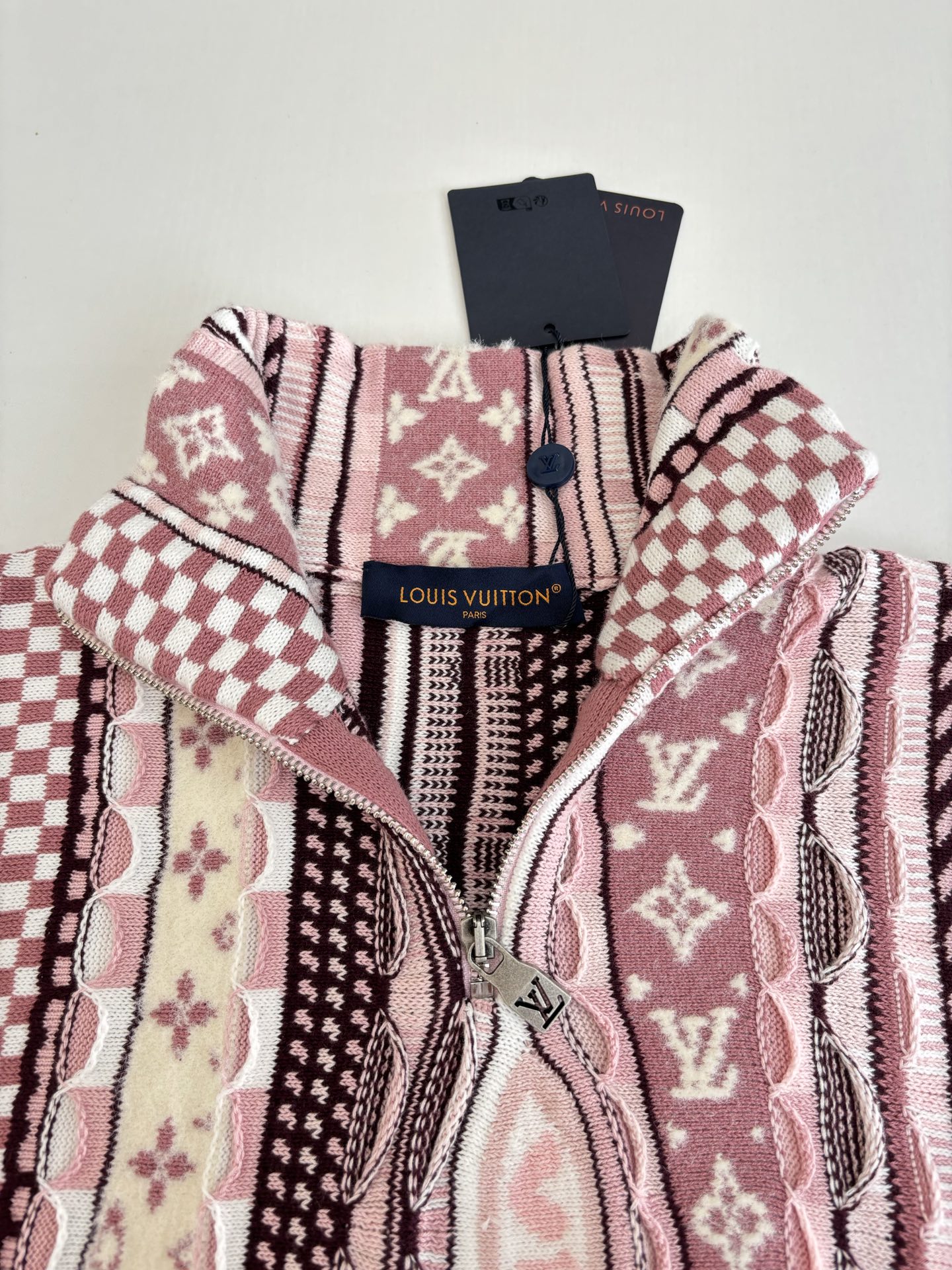 Louis Vuitton Unisex Sweatshirt Size S-XL