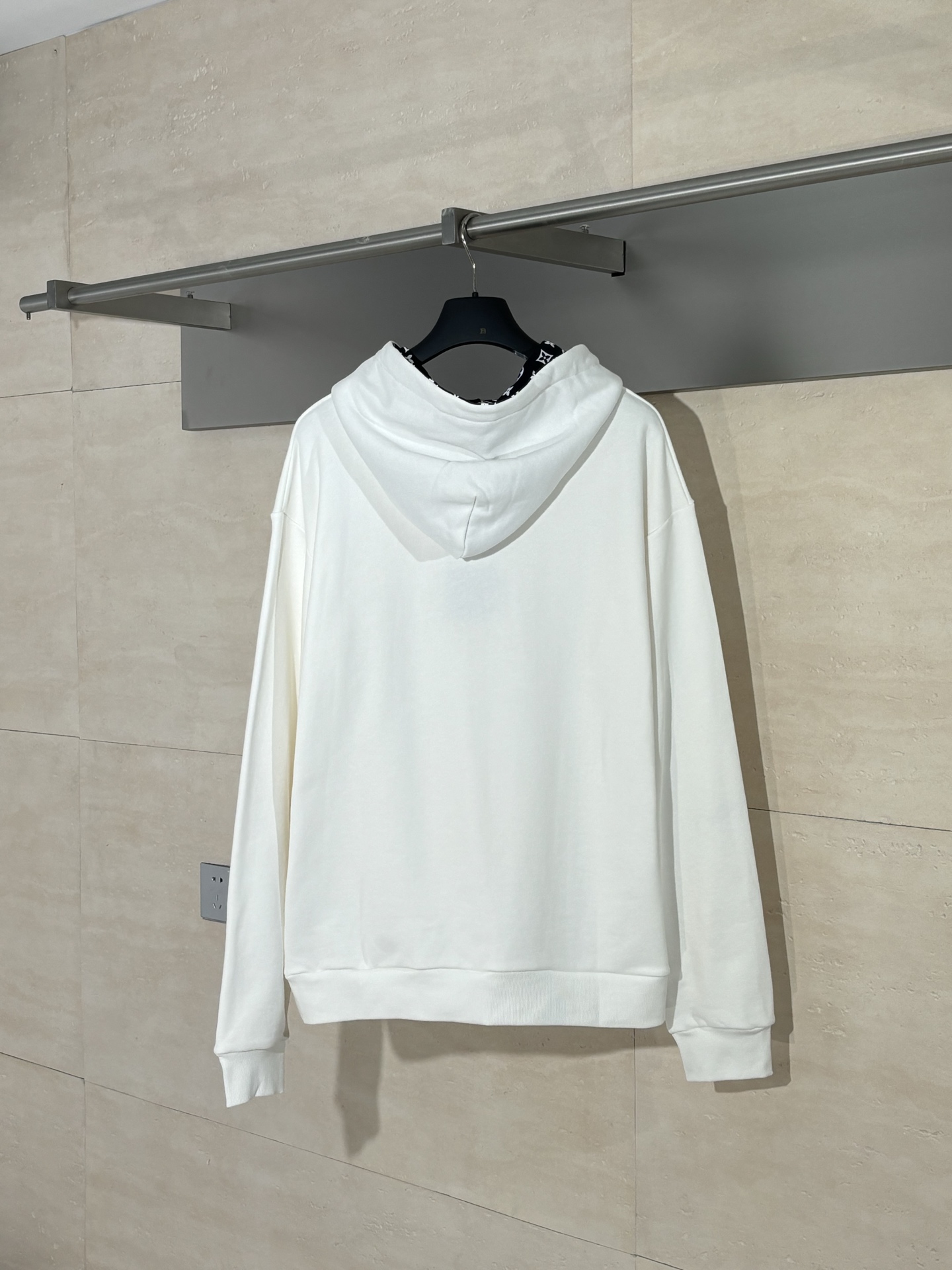 Louis Vuitton Unisex Sweatshirt Size S-XL