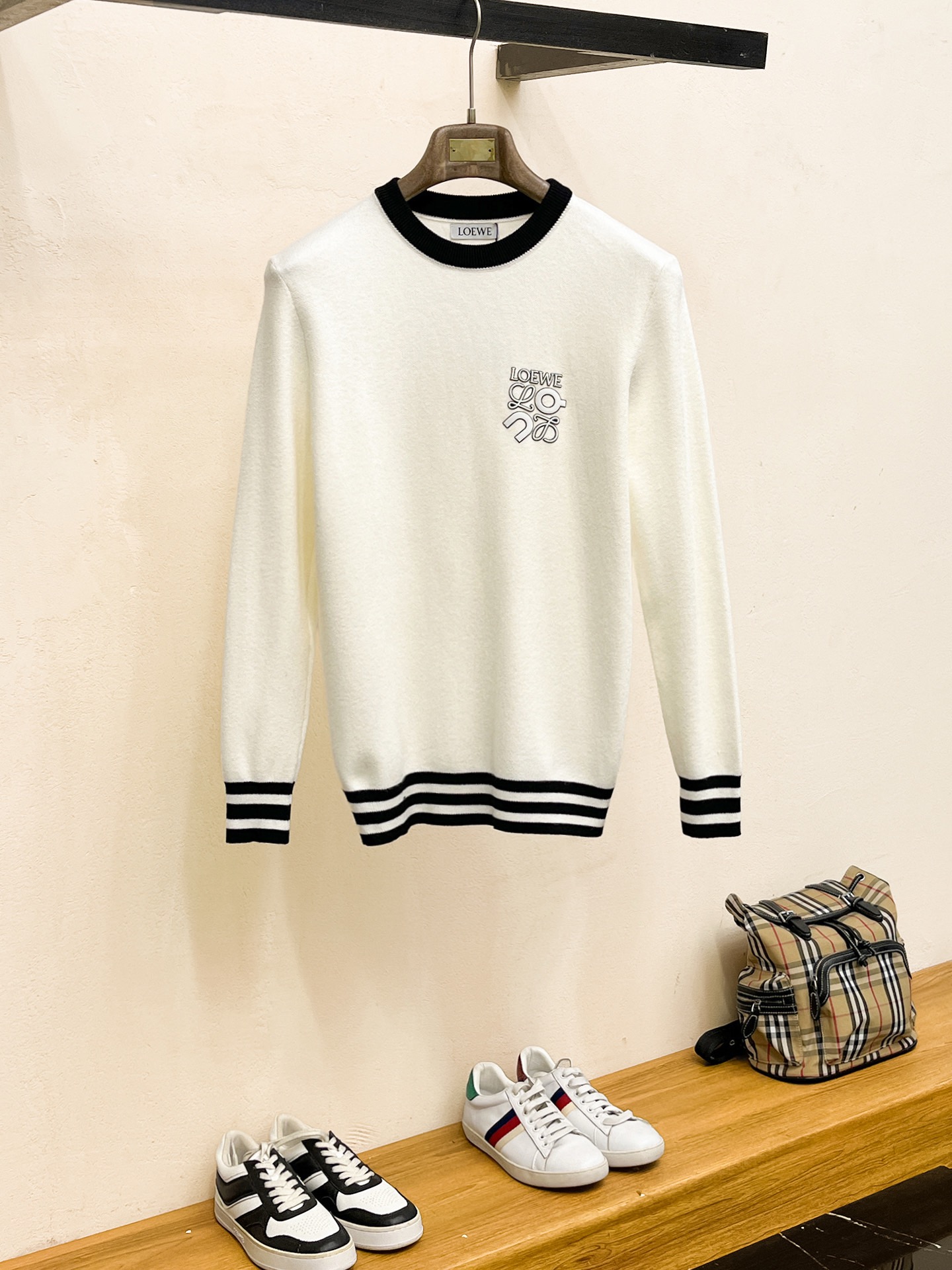 LoeweUnisex Sweatshirt Size M-XXXL