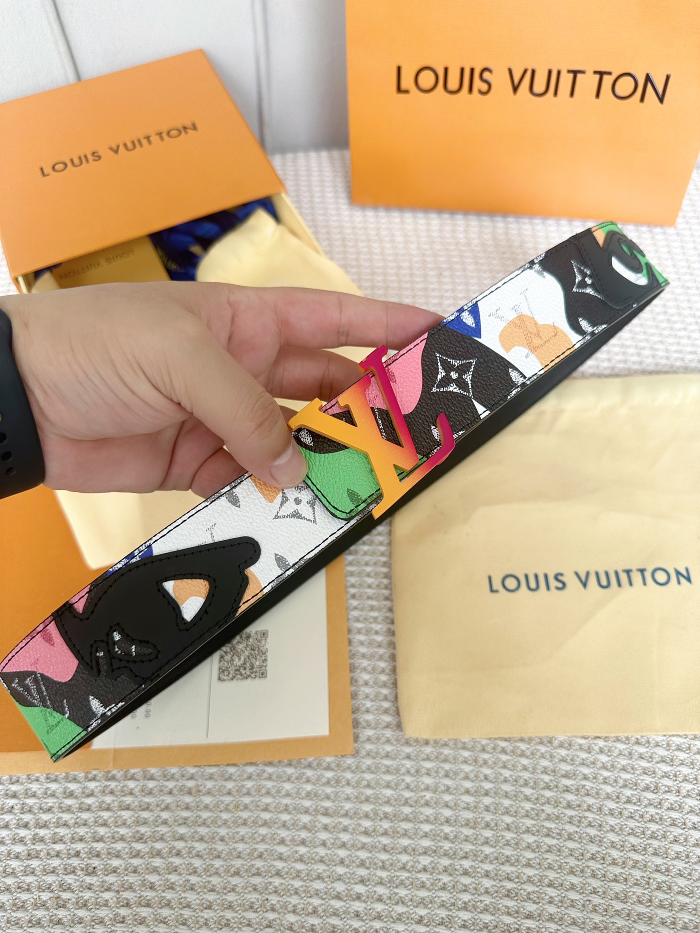 Louis Vuitton Men Belt Width 4cm