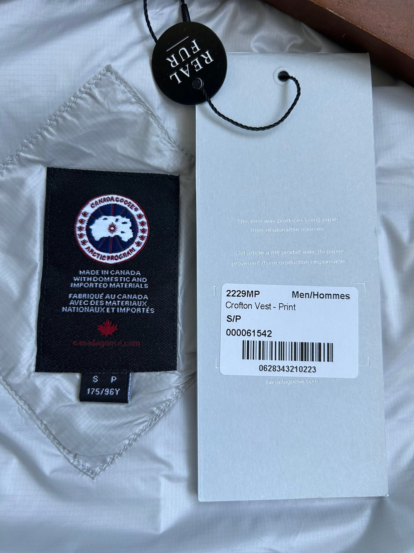 Canada Goose E2229 Crofton Vest-WD Men Winter Vest Size S-XXL