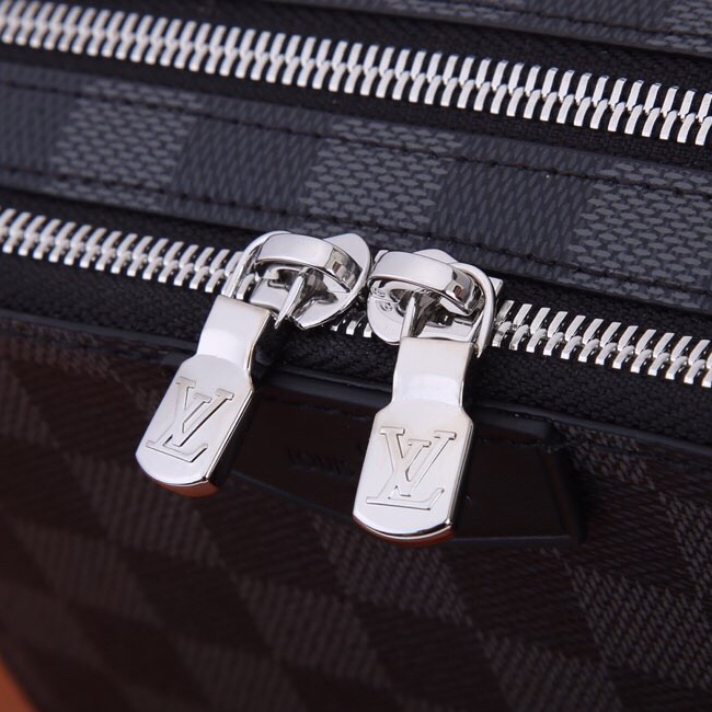 Louis Vuitton M60418 Men Shoulder Bags 18.5*11*6.5cm