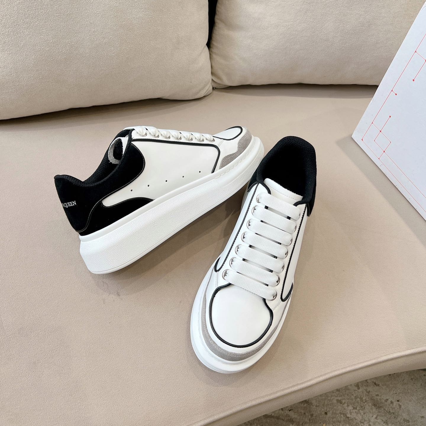 Alexander McQueen Oversized Sneaker size 36-46