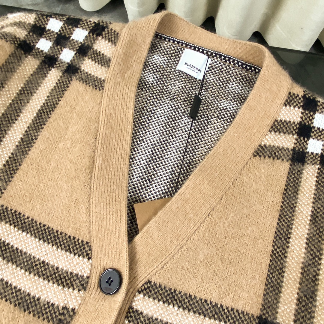 Burberry Classic style Jacket Sweatshirt Size S-L