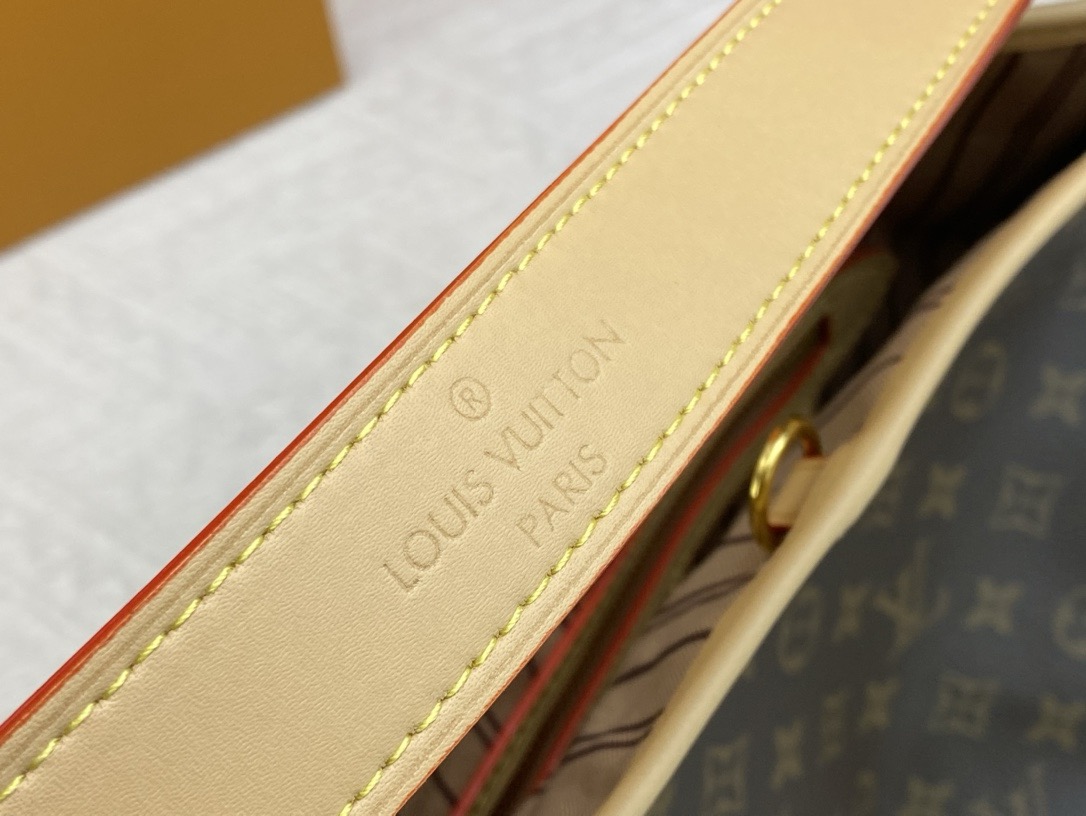 Louis Vuitton Shopping Bags 41*33*15cm