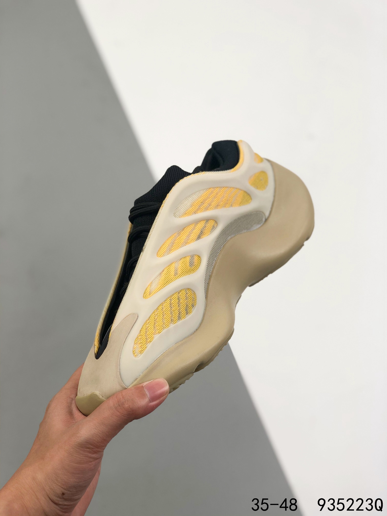 Yeezy 700 V3 Mens/Women's Sneakers Shoes 35 - 48
