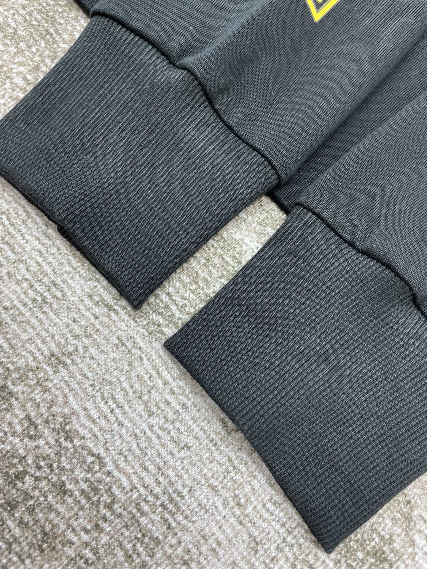 Amiri  Unisex Sweatshirt Size S-XL