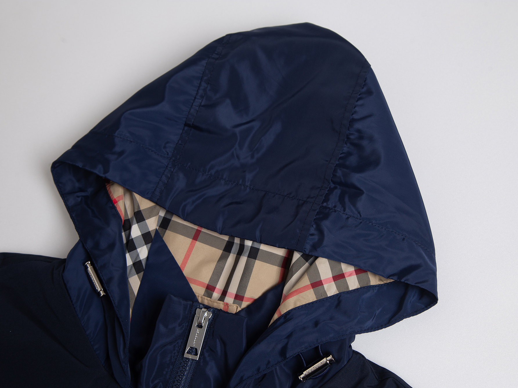 Burberry Unisex Jacket Size S-XL