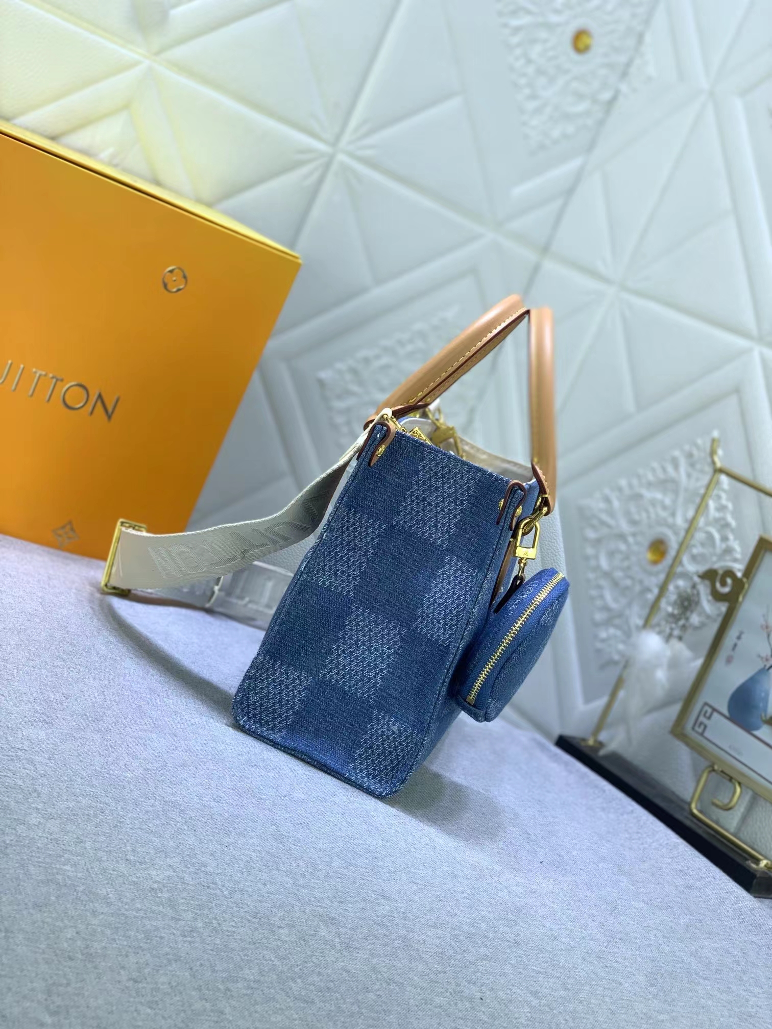 Louis Vuitton Monogram Reverse Giant Toron Denim Cowboy Women Shopping Bags 25*19*11.5cm