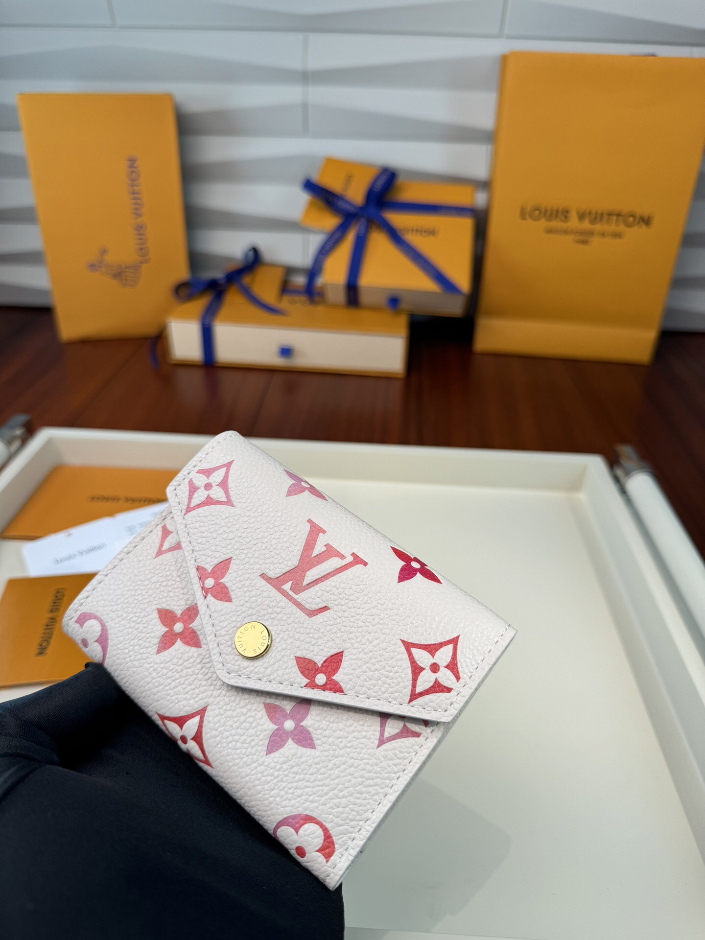 Louis Vuitton Monogram lmprint Size 12*9.5*2.5cm