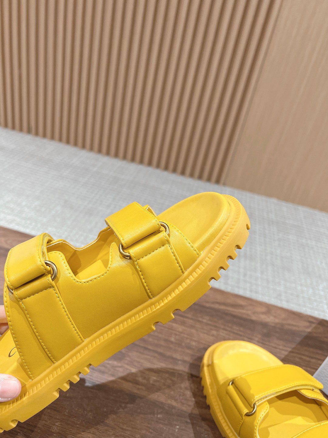 Dior Velcro Size 36-41