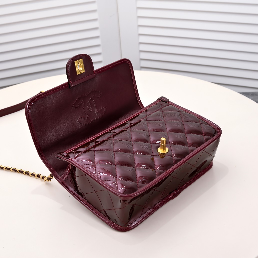 Chanel Chain Shoulder Bags Size 25*18*7cm