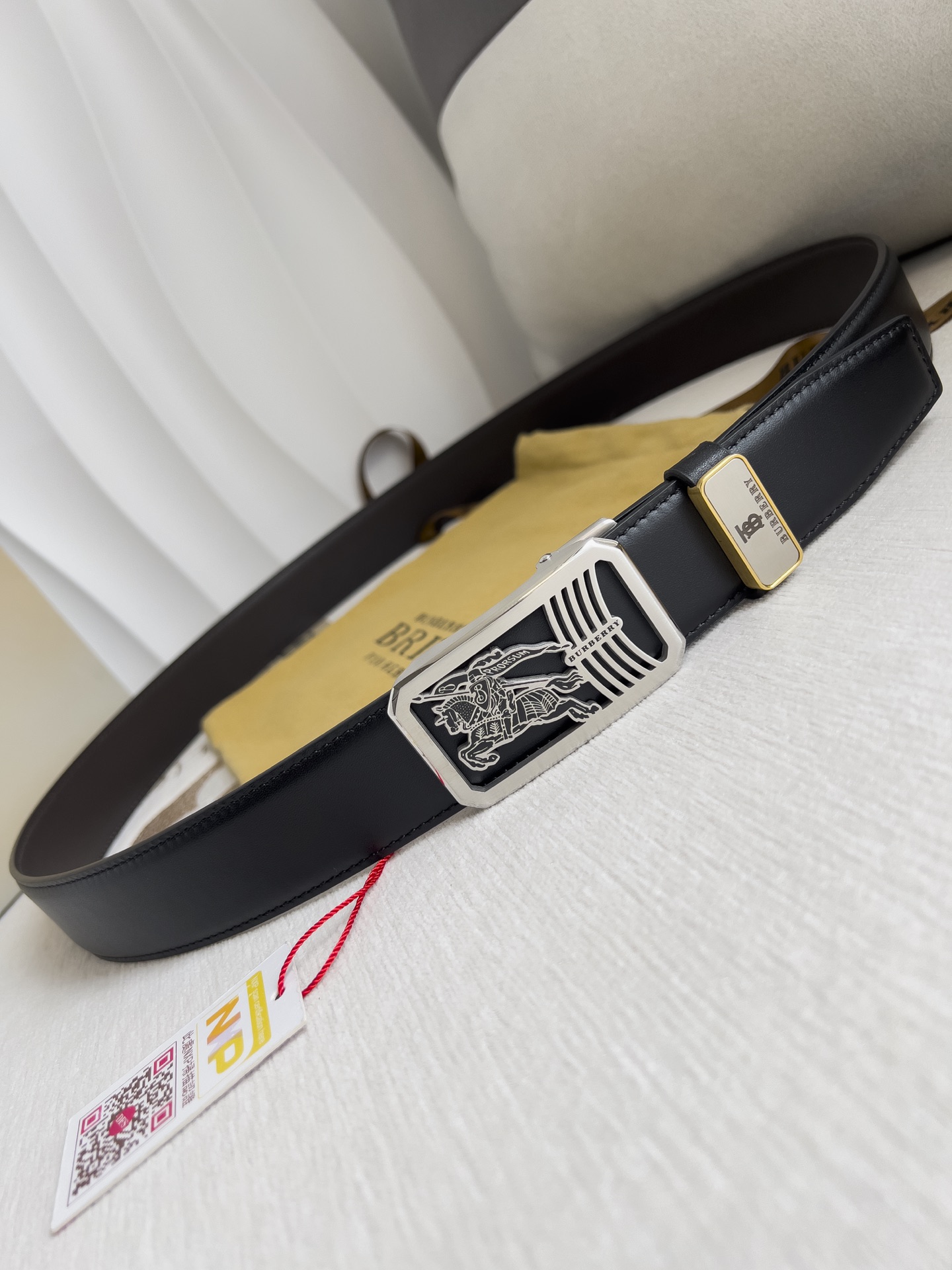 Burberry Men Belt Width 3.5cm